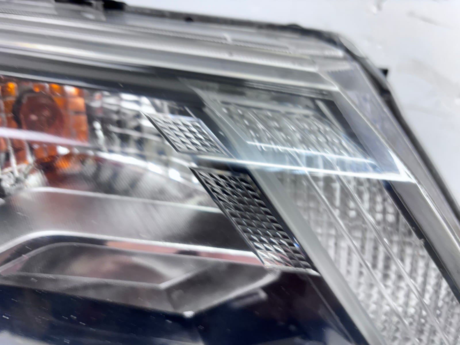 2017-20 Nissan Pathfinder Halogen Front Right Headlight - Image 11