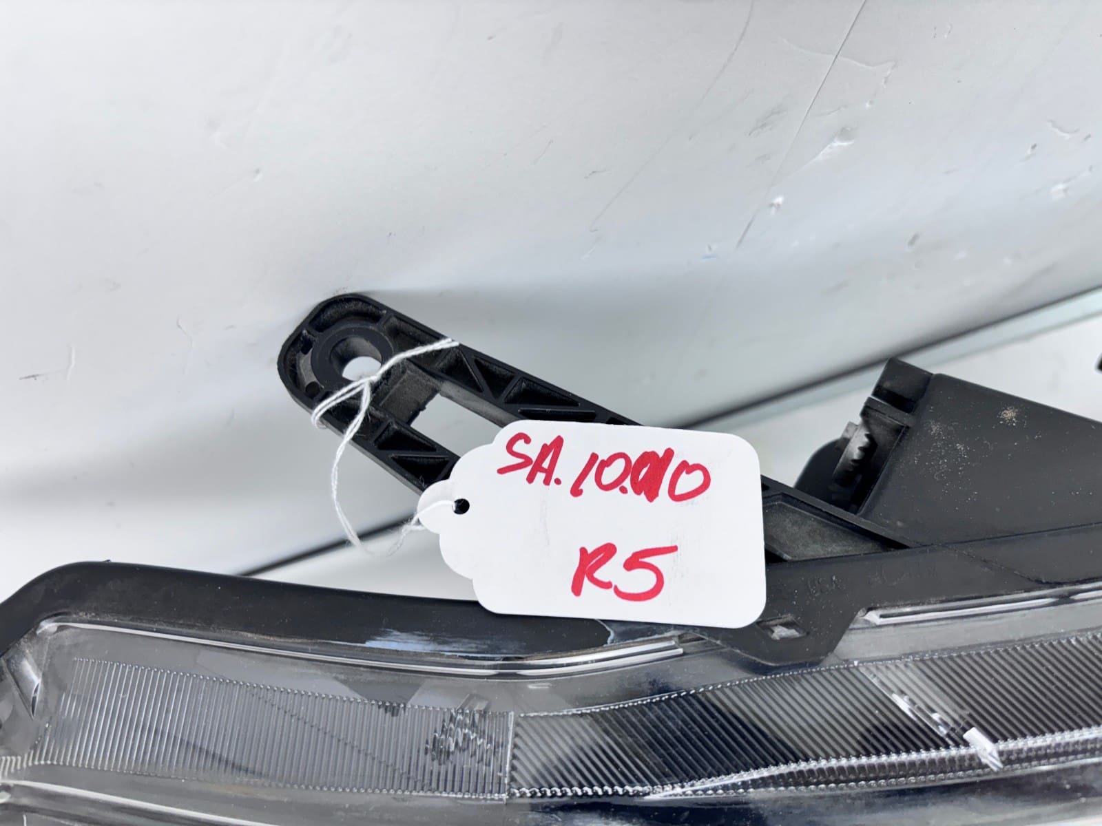 2017-20 Nissan Pathfinder Halogen Front Right Headlight - Image 19