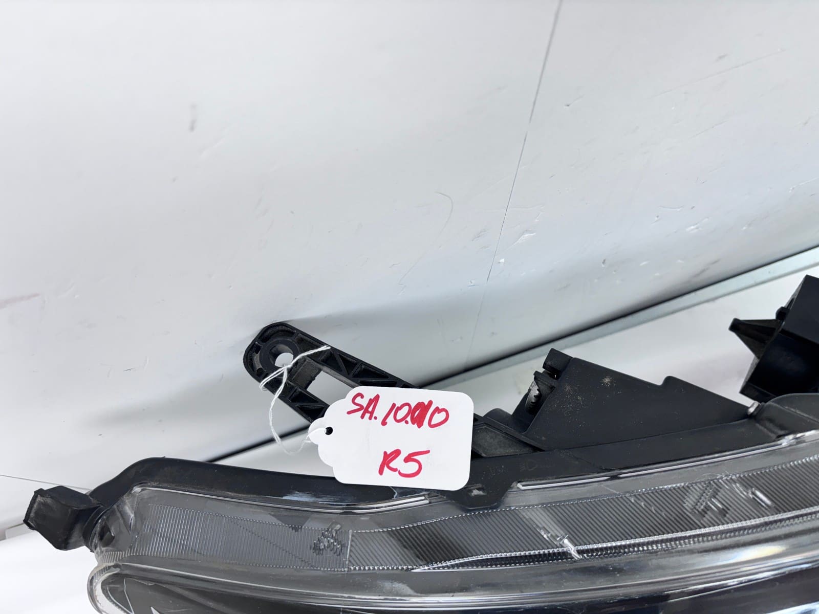 2017-20 Nissan Pathfinder Halogen Front Right Headlight - Image 20
