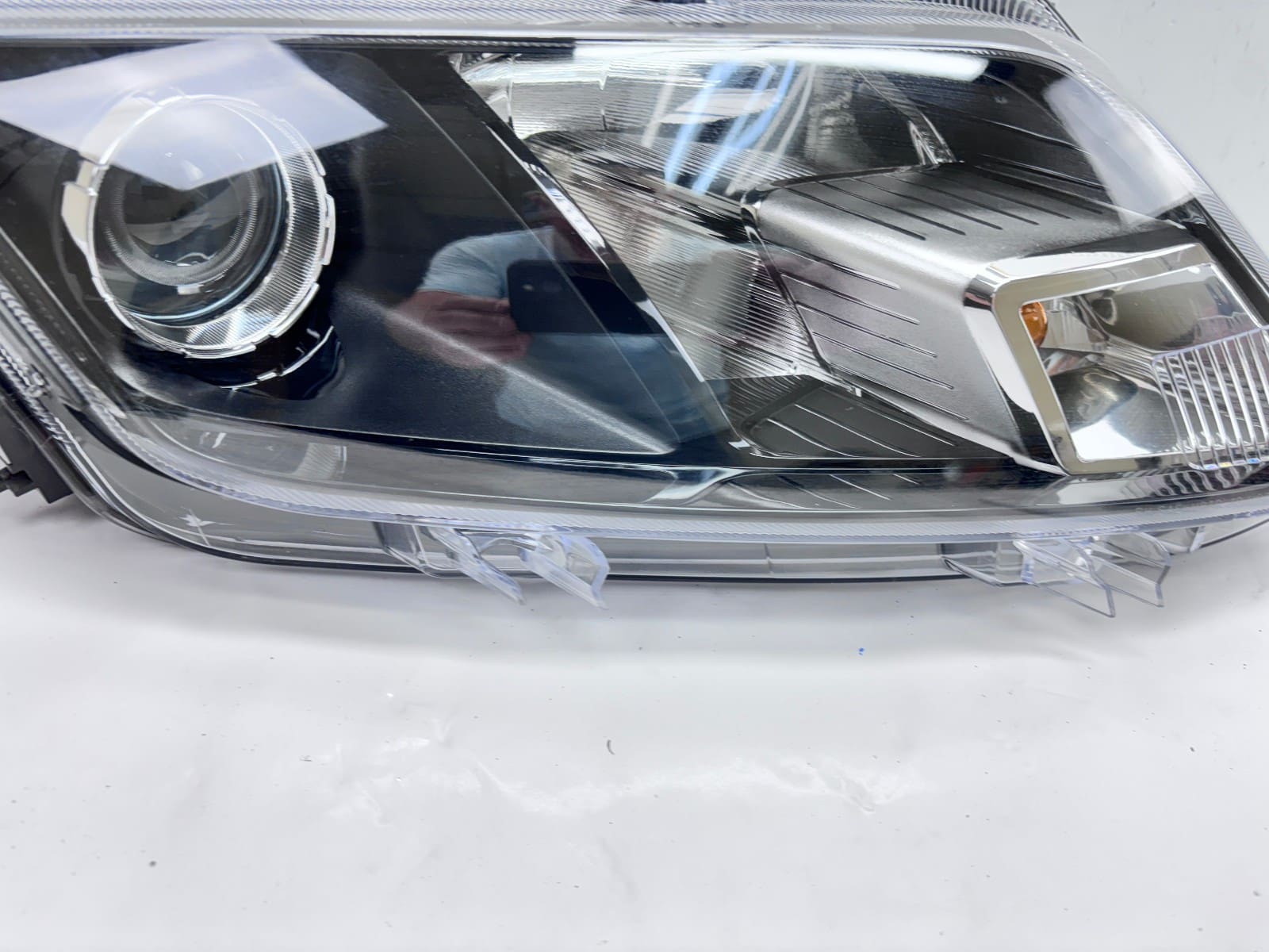 2010-12 Ford Fusion Halogen Front Right CAPA Headlight 9E5Z13008A - Image 7