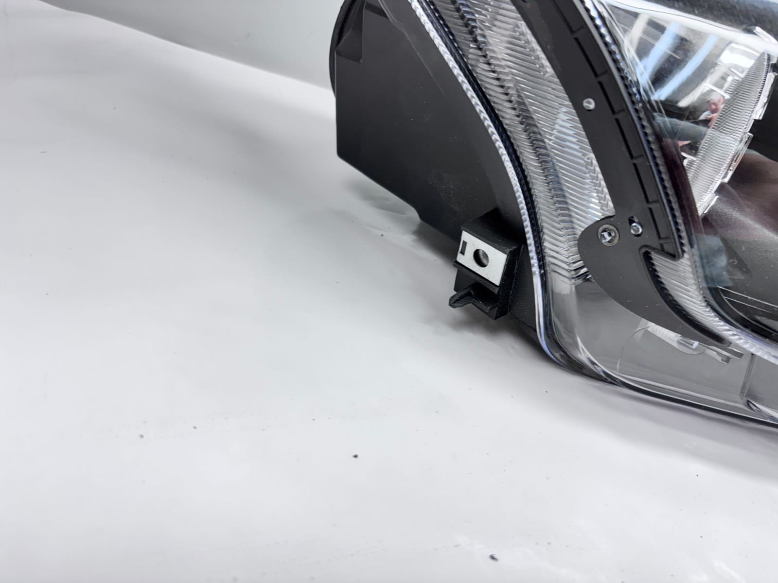 2010-12 Ford Fusion Halogen Front Right CAPA Headlight 9E5Z13008A - Image 12