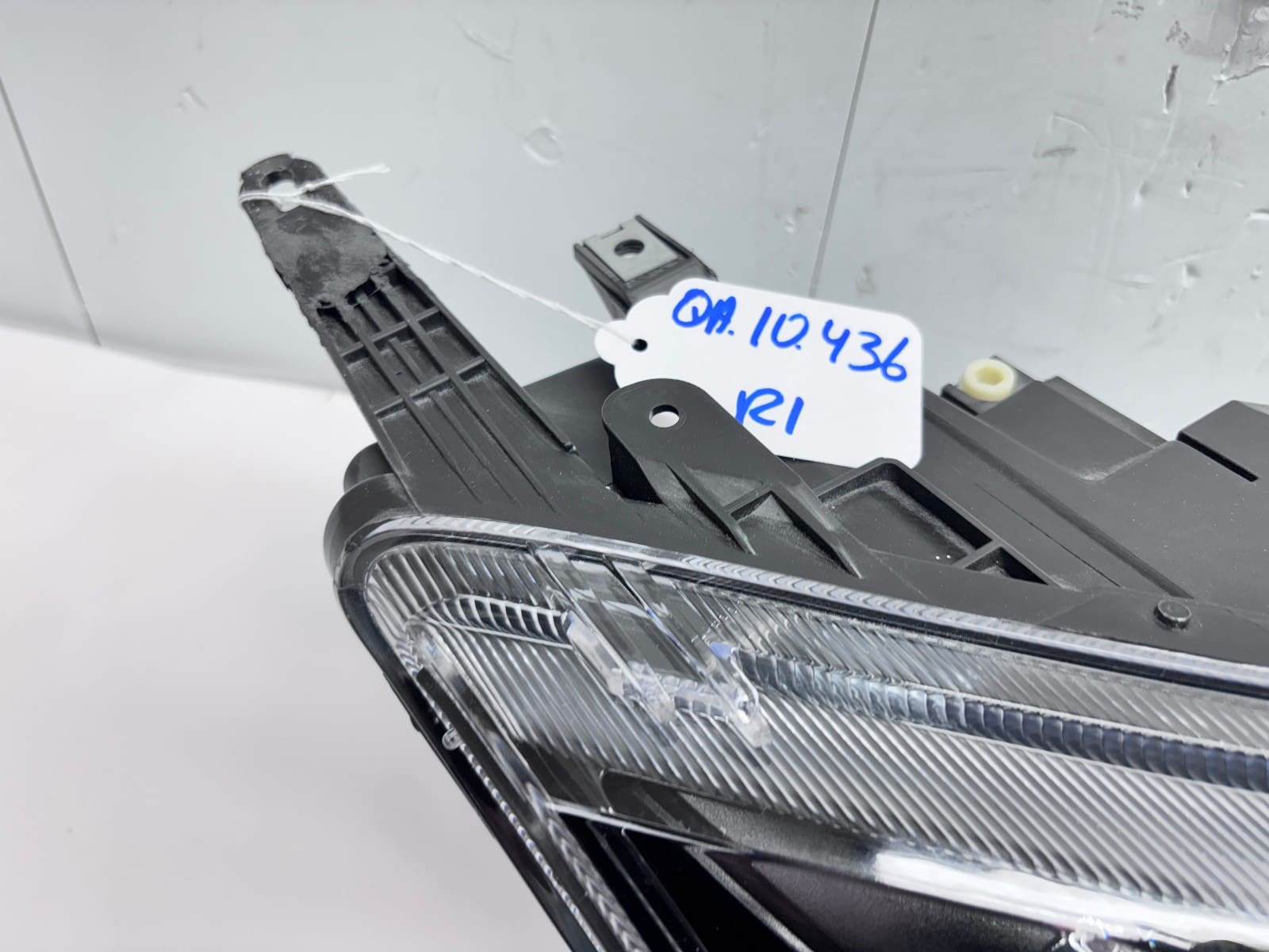 2010-12 Ford Fusion Halogen Front Right CAPA Headlight 9E5Z13008A - Image 14
