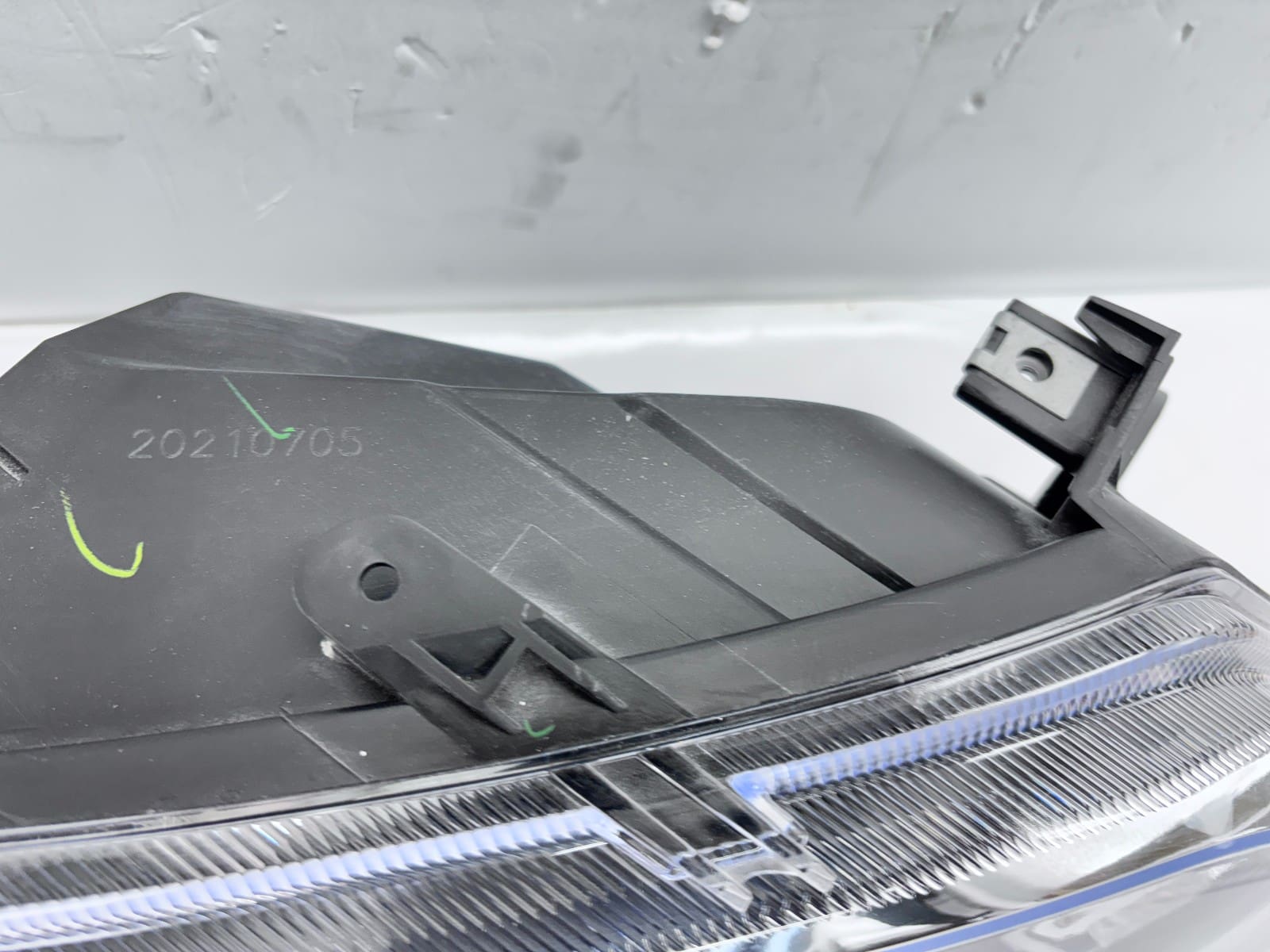 2010-12 Ford Fusion Halogen Front Right CAPA Headlight 9E5Z13008A - Image 20
