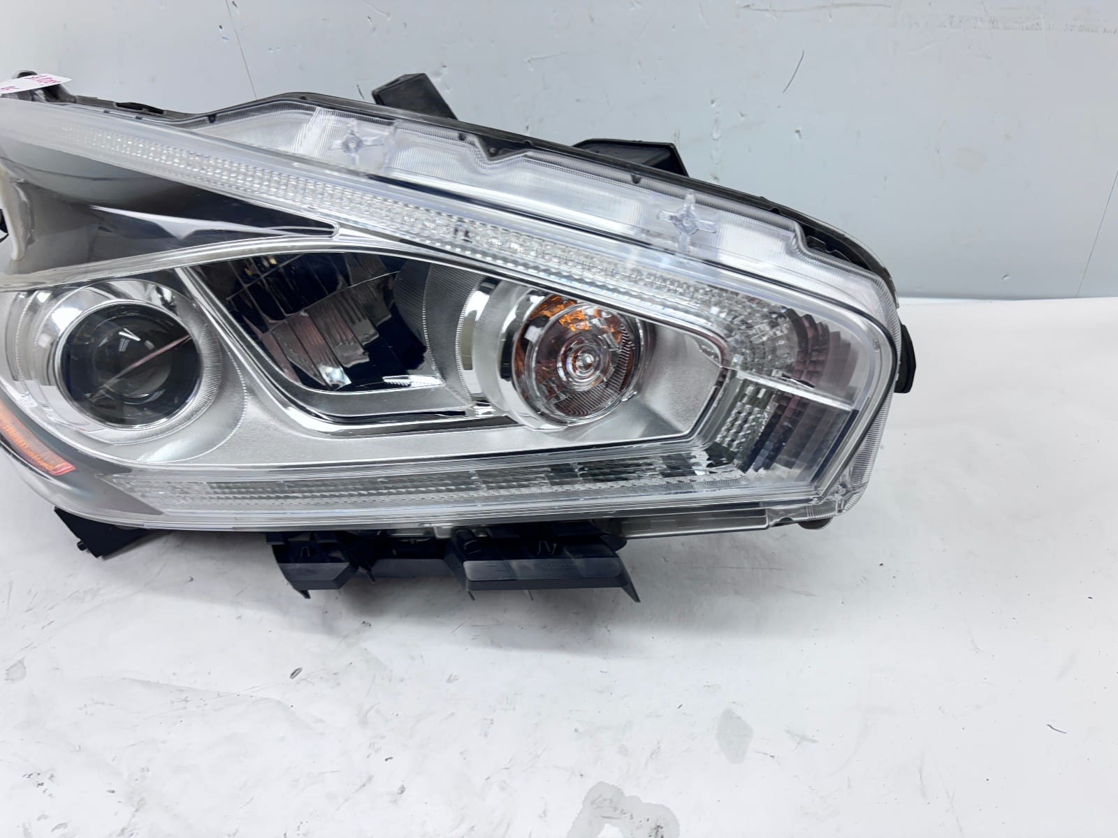2015-2018 Nissan Murano LED Front Right Headlight - Image 3