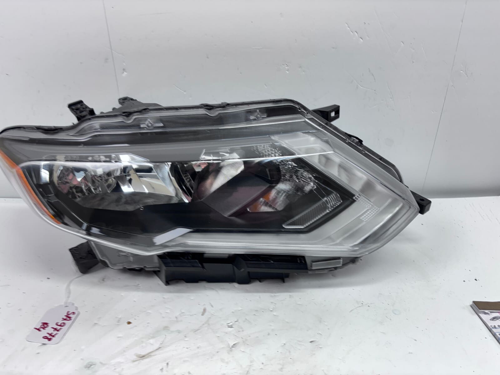 2017-2020 Nissan Rogue Halogen LED Front Right OEM Headlight - Image 2