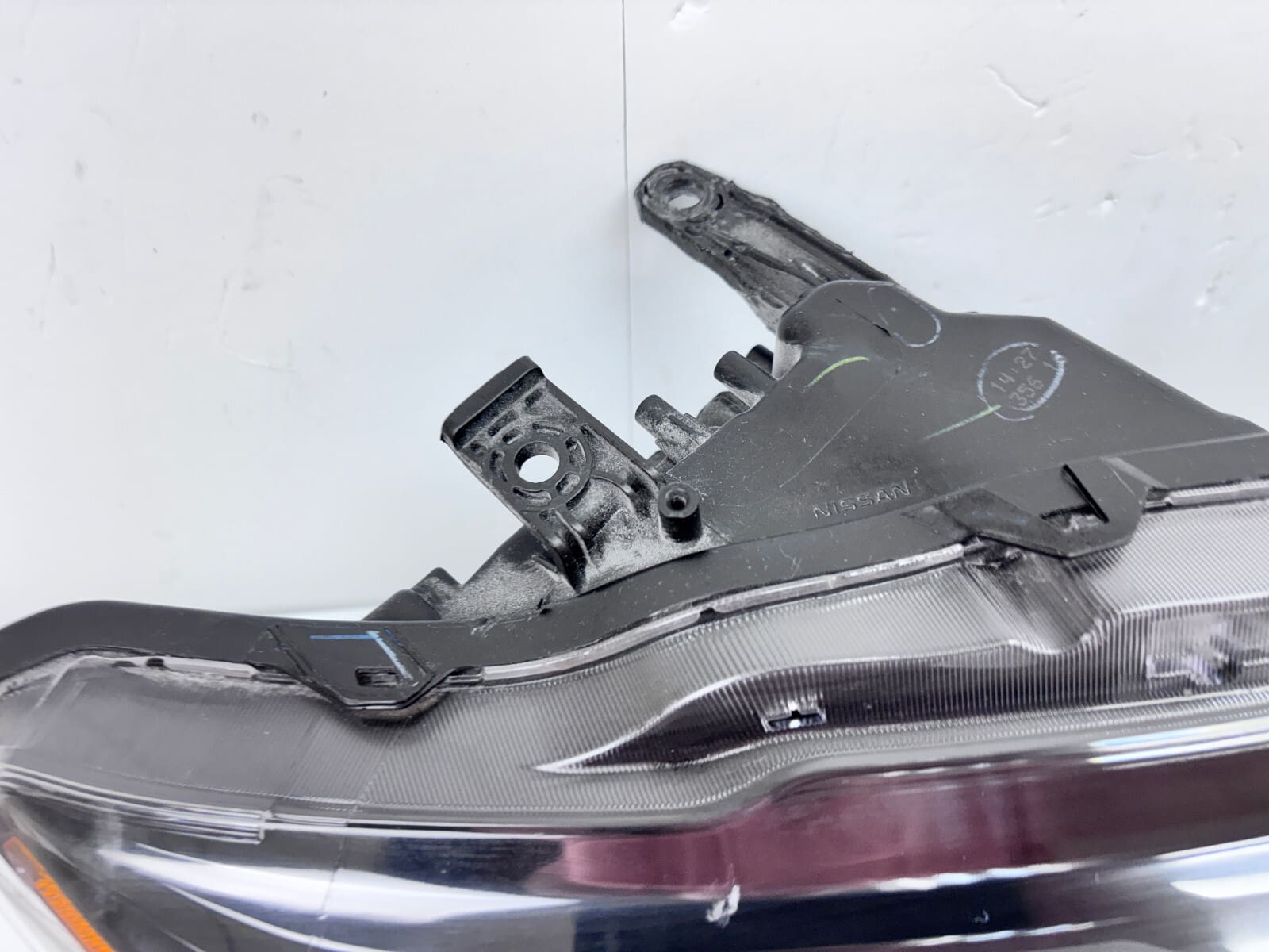 2017-2020 Nissan Rogue Halogen LED Front Right OEM Headlight - Image 17