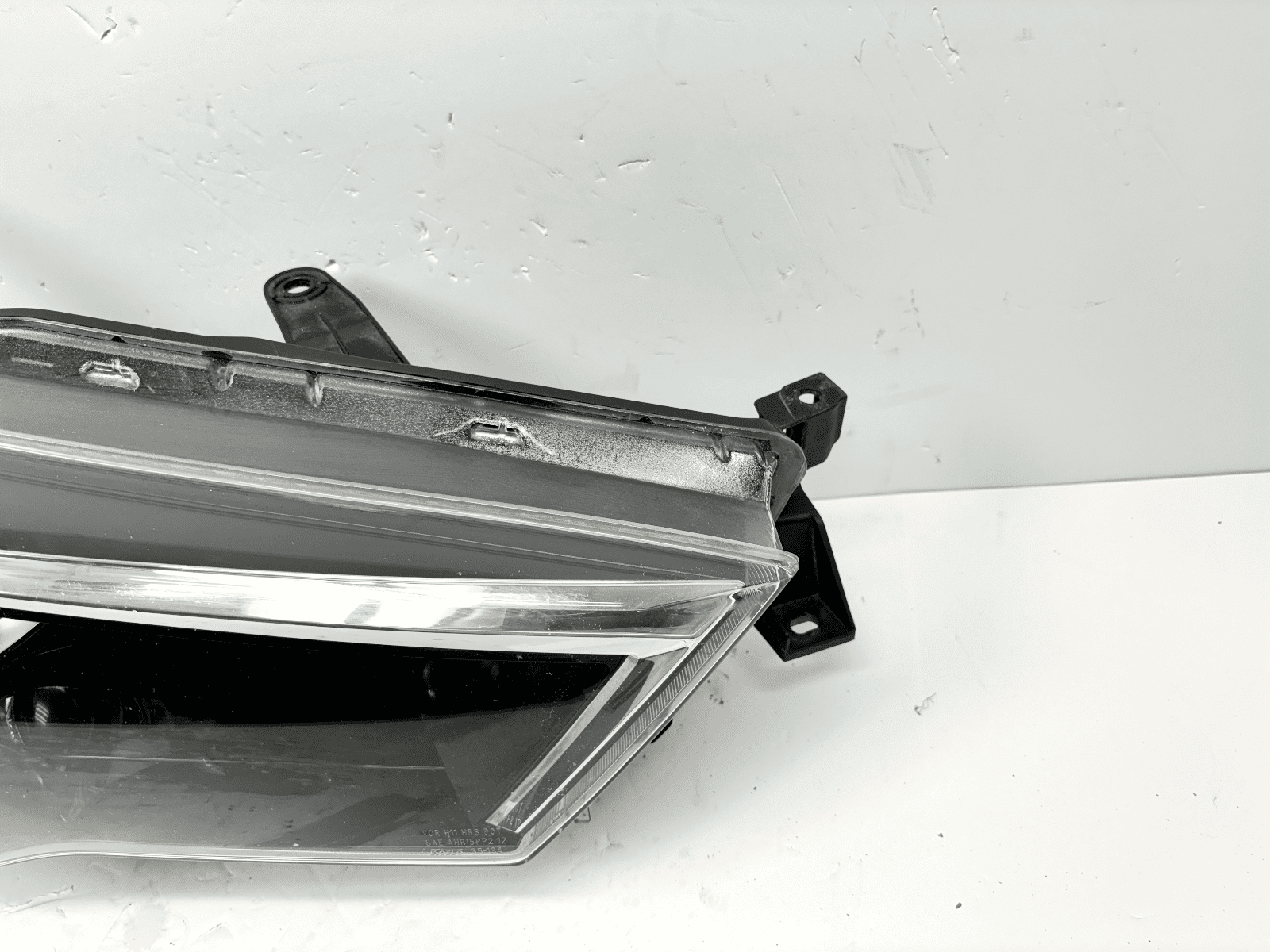2014-2021 Toyota 4Runner Halogen Front Right OEM Headlight - Image 4