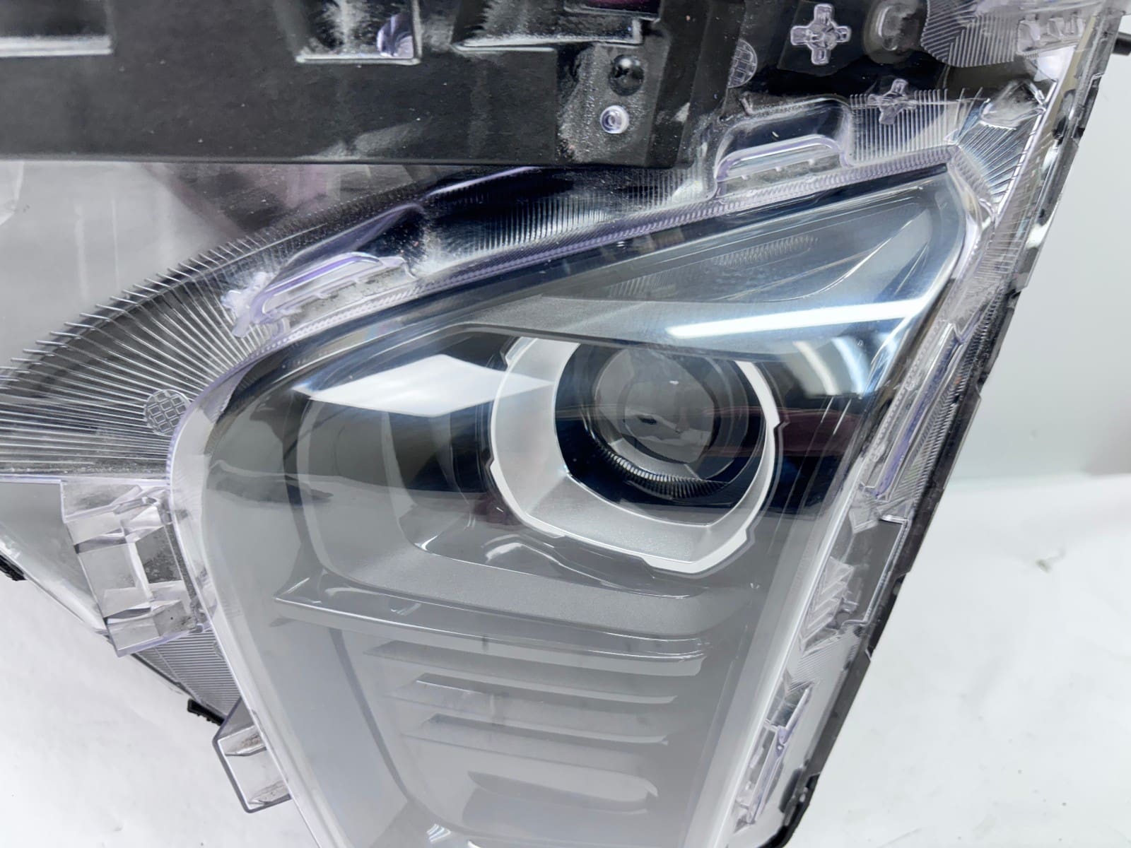 2024-2025 Chevy Trax LED Front Left OEM Headlight 42857150 - Image 4