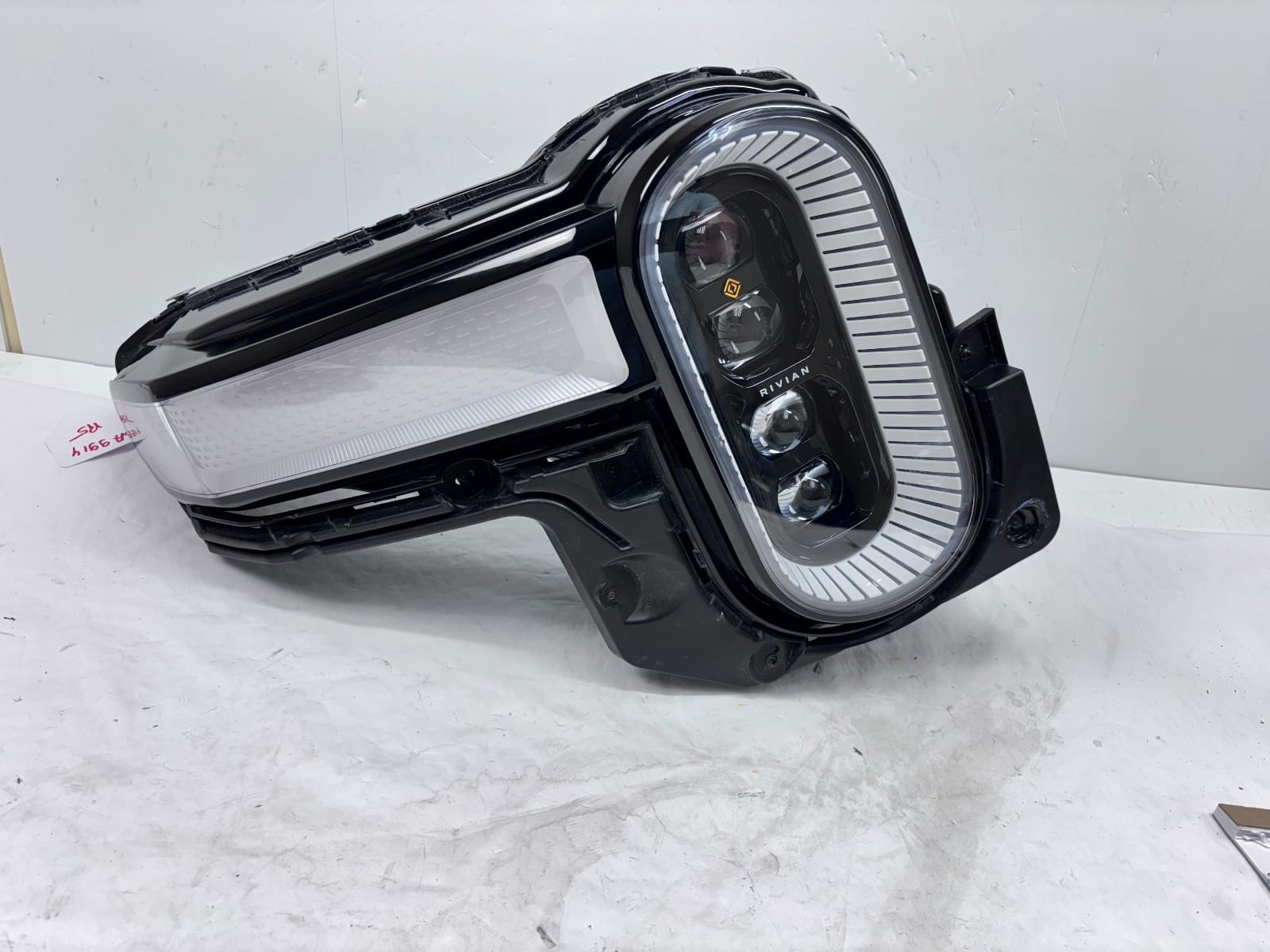 2021-2023 Rivian R1T LED Front Right OEM Headlight GMM92102010