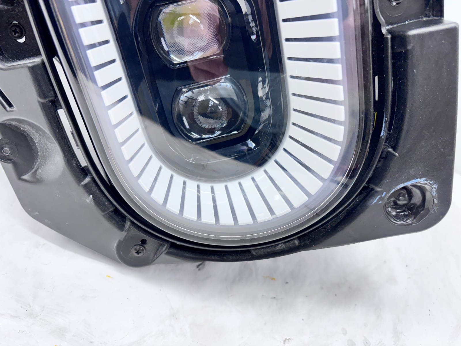 2021-2023 Rivian R1T LED Front Right OEM Headlight GMM92102010 - Image 3