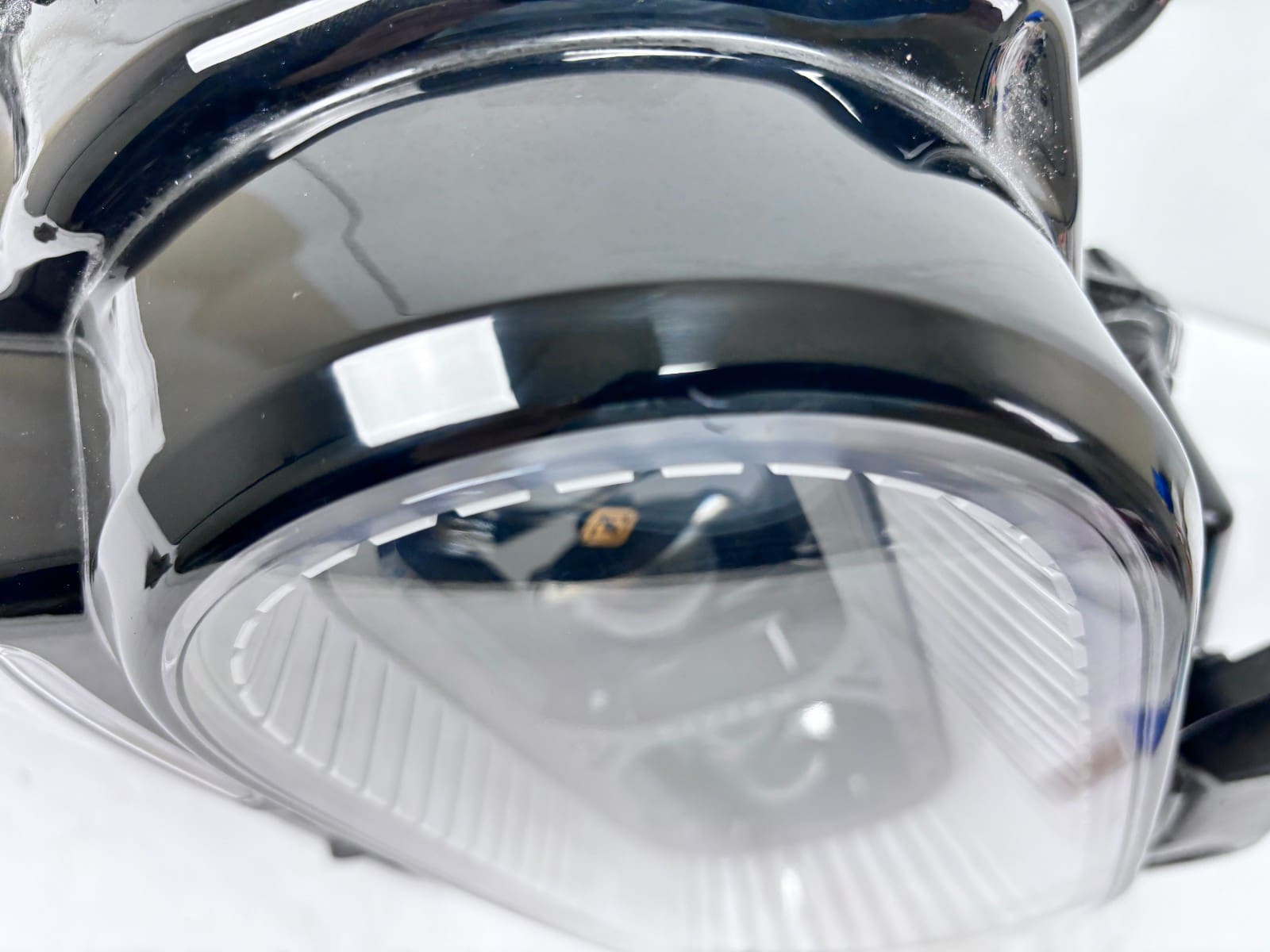 2021-2023 Rivian R1T LED Front Right OEM Headlight GMM92102010 - Image 8