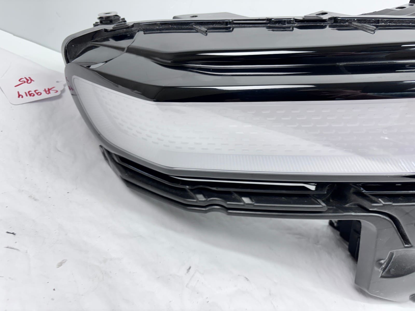 2021-2023 Rivian R1T LED Front Right OEM Headlight GMM92102010 - Image 12