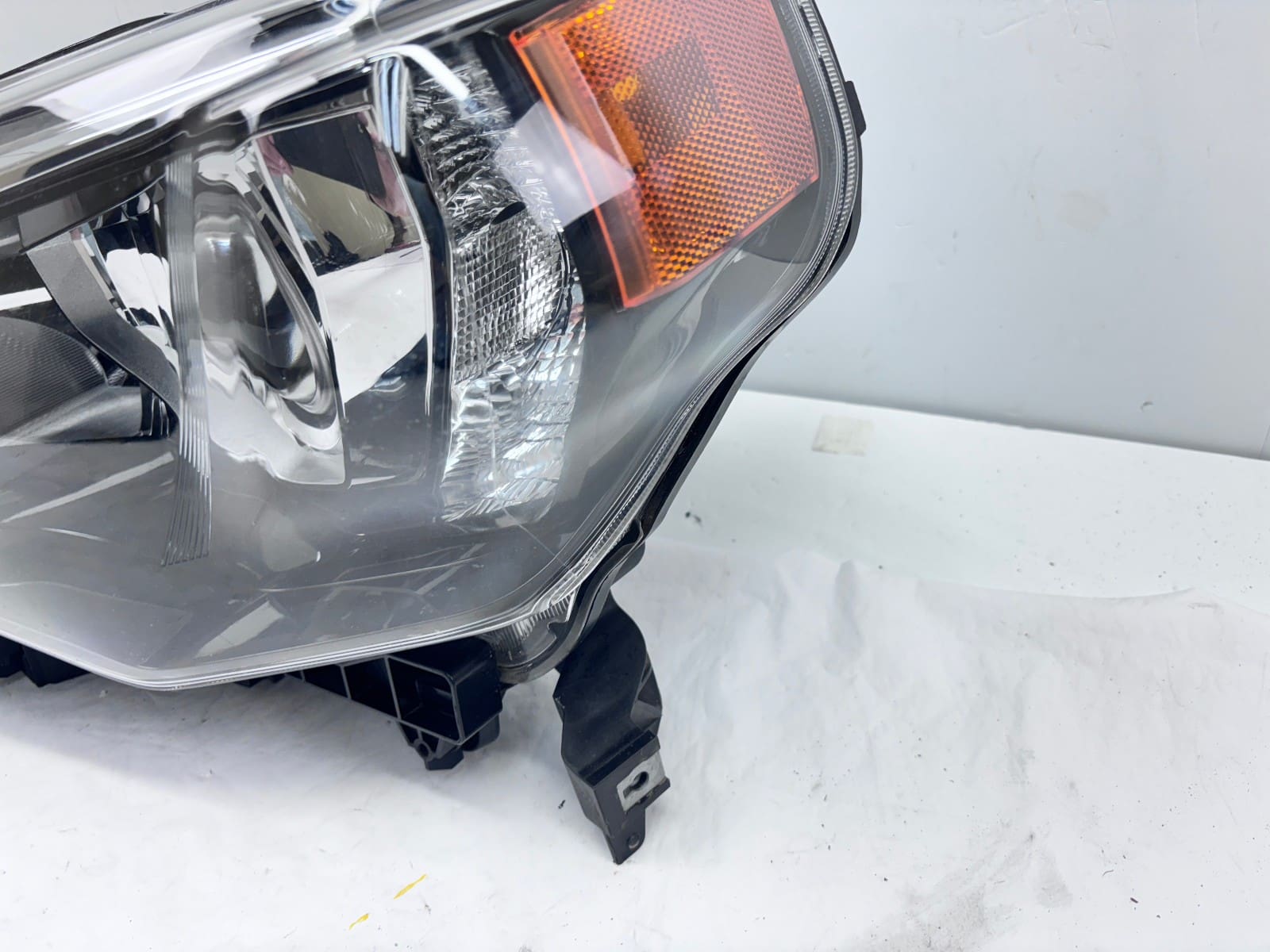 2014-2020 Toyota 4Runner Halogen Front Left OEM Headlight - Image 4