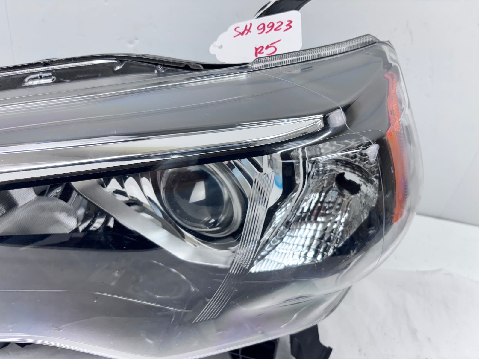 2014-2020 Toyota 4Runner Halogen Front Left OEM Headlight - Image 8