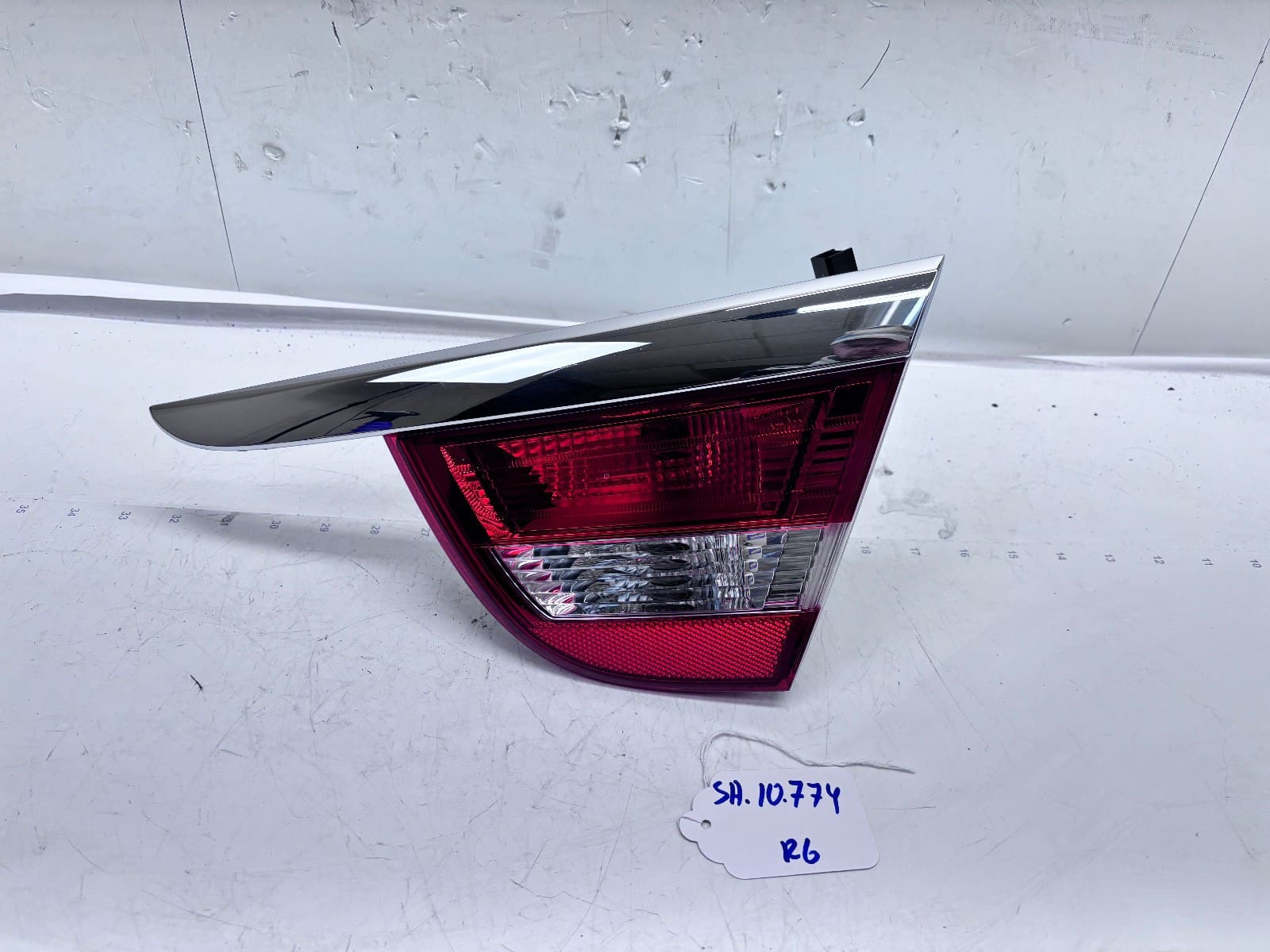 2012-17 Buick Verano Halogen Rear Right Inner OEM Tail Light 22985776