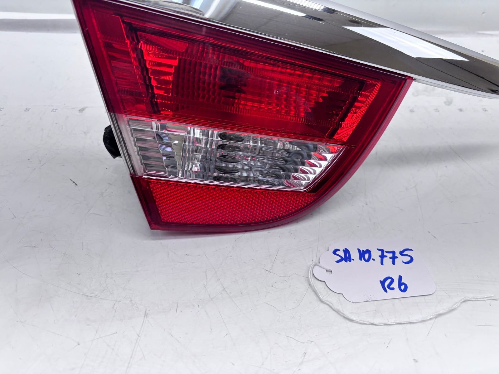 2012-17 Buick Verano Halogen Rear Left Inner OEM Tail Light 22985775 - Image 3