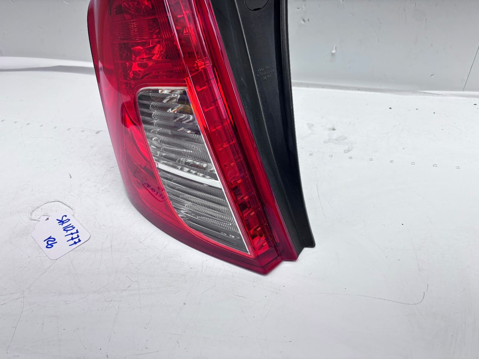 2013-2016 Buick Encore Halogen Rear Left OEM Tail Light 42435943 - Image 3
