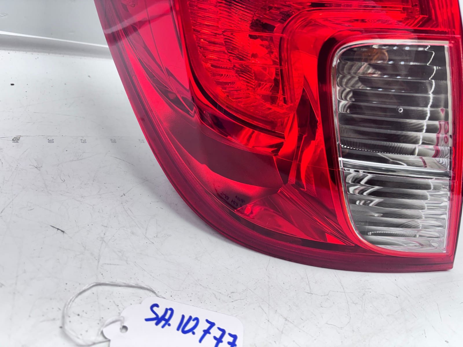 2013-2016 Buick Encore Halogen Rear Left OEM Tail Light 42435943 - Image 8