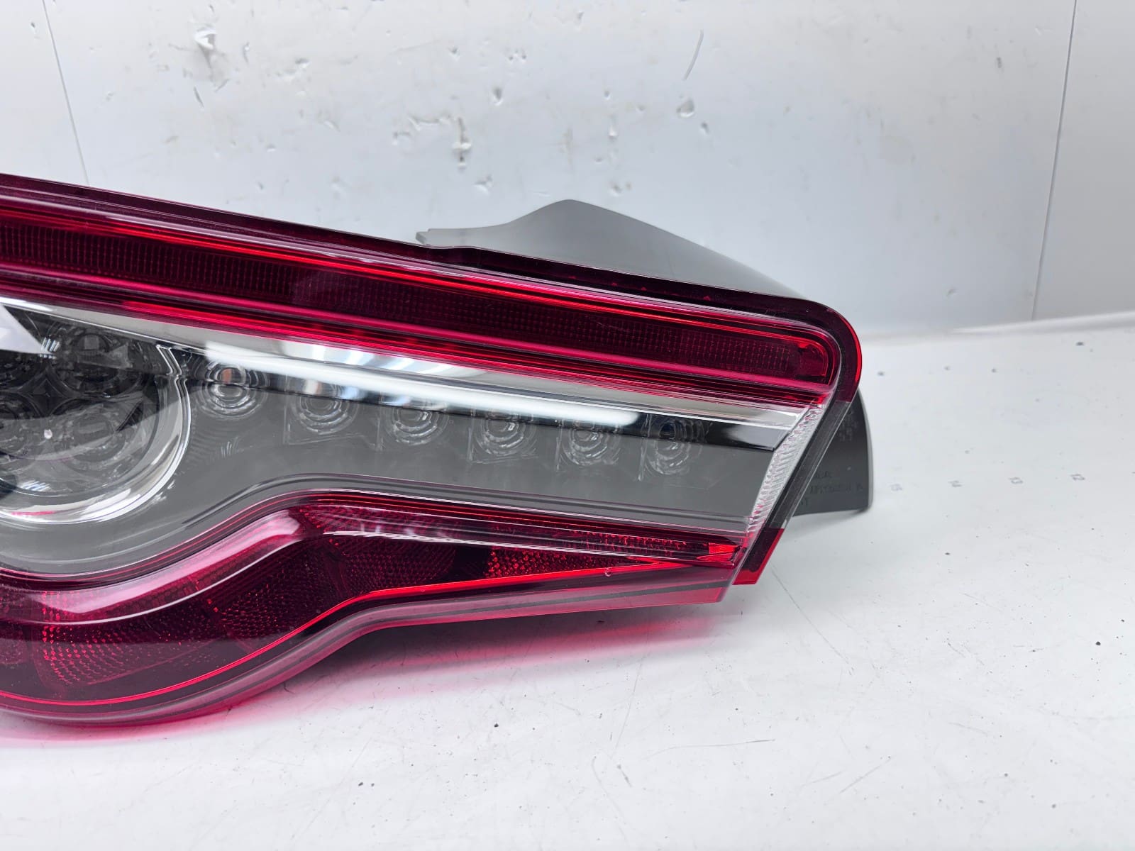 2017-2020 SUBARU BRZ TOYOTA 86 LED REAR LEFT OEM TAIL LIGHT 84912CA190 - Image 2