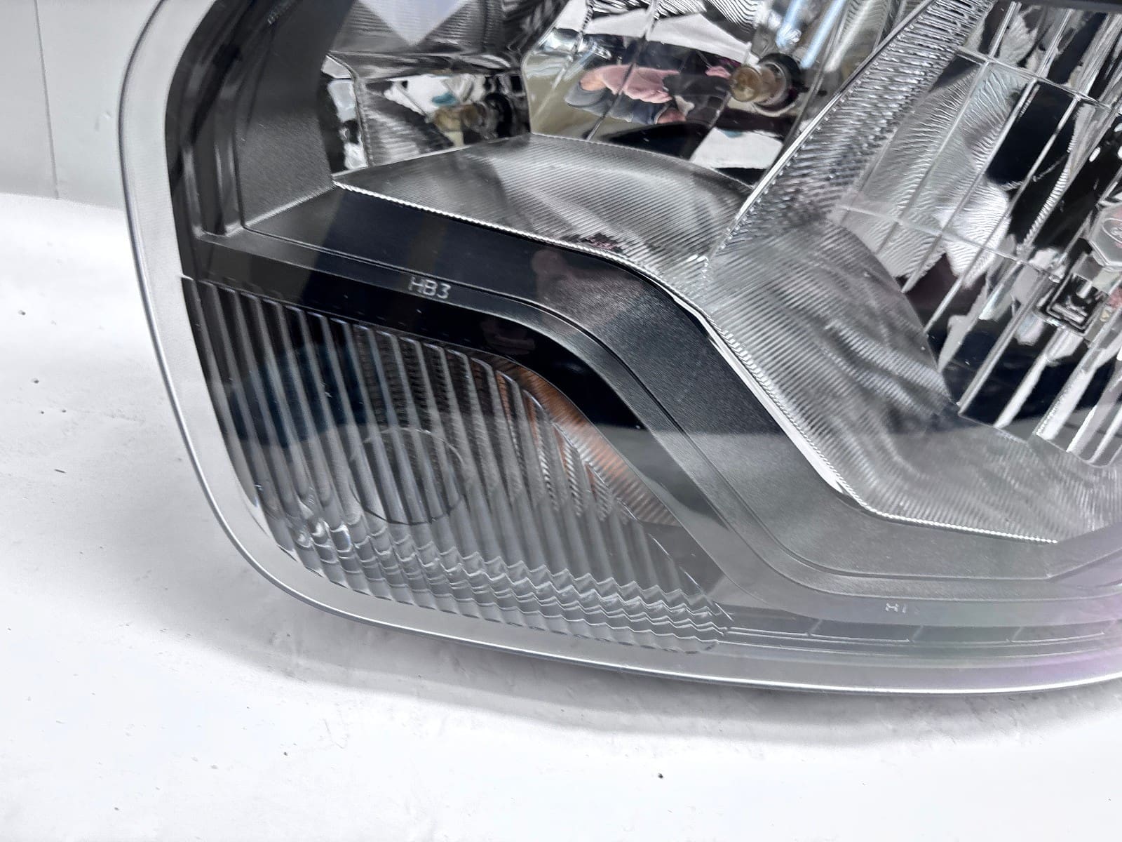 2015-2021 Ford Transit F250 F350 Halogen Front Left OEM Headlight - Image 12