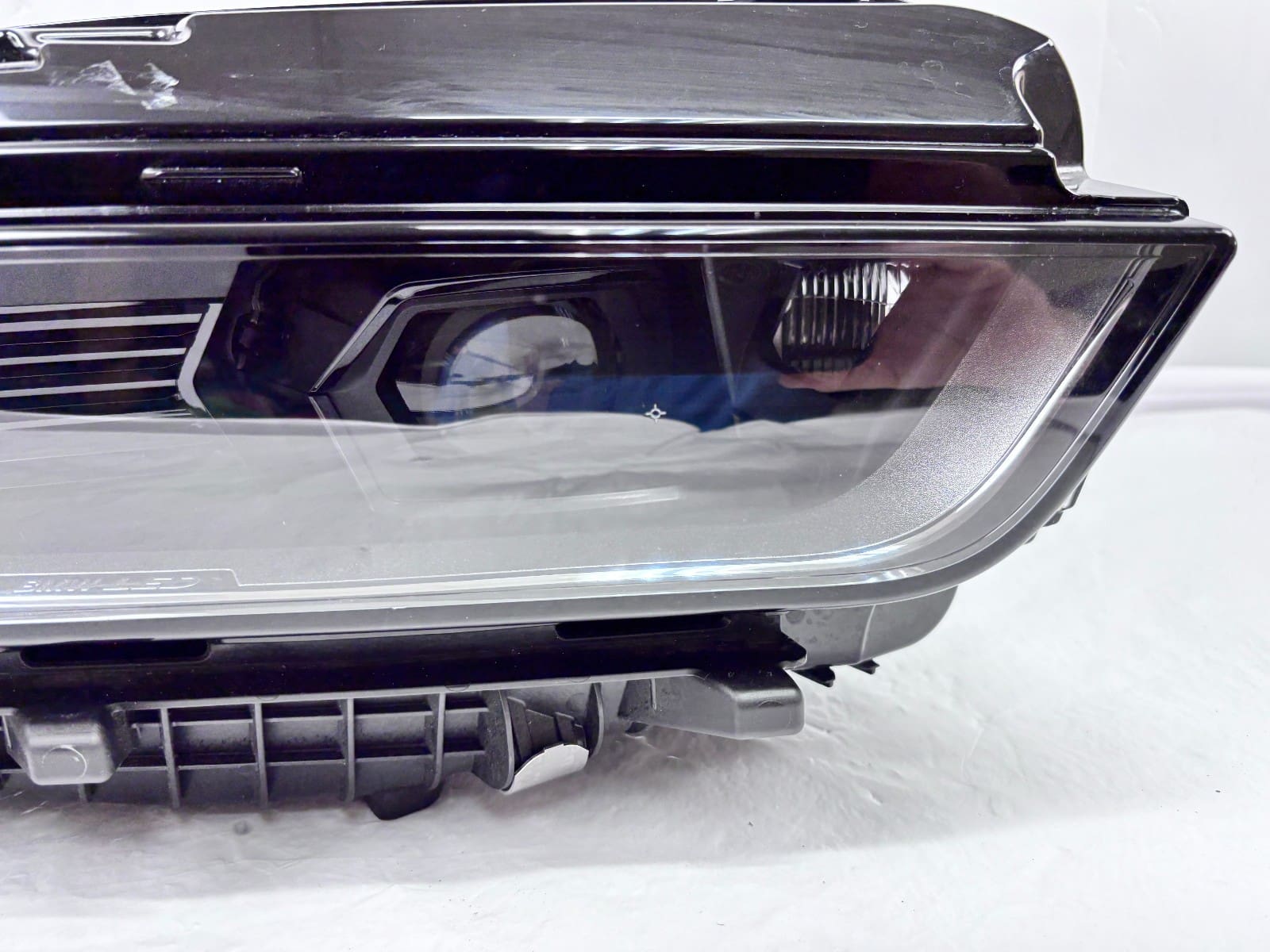 2023-25 BMW 7 Series 740i 750 LED Front Right OEM Headlight 5B33F04-01 - Image 3