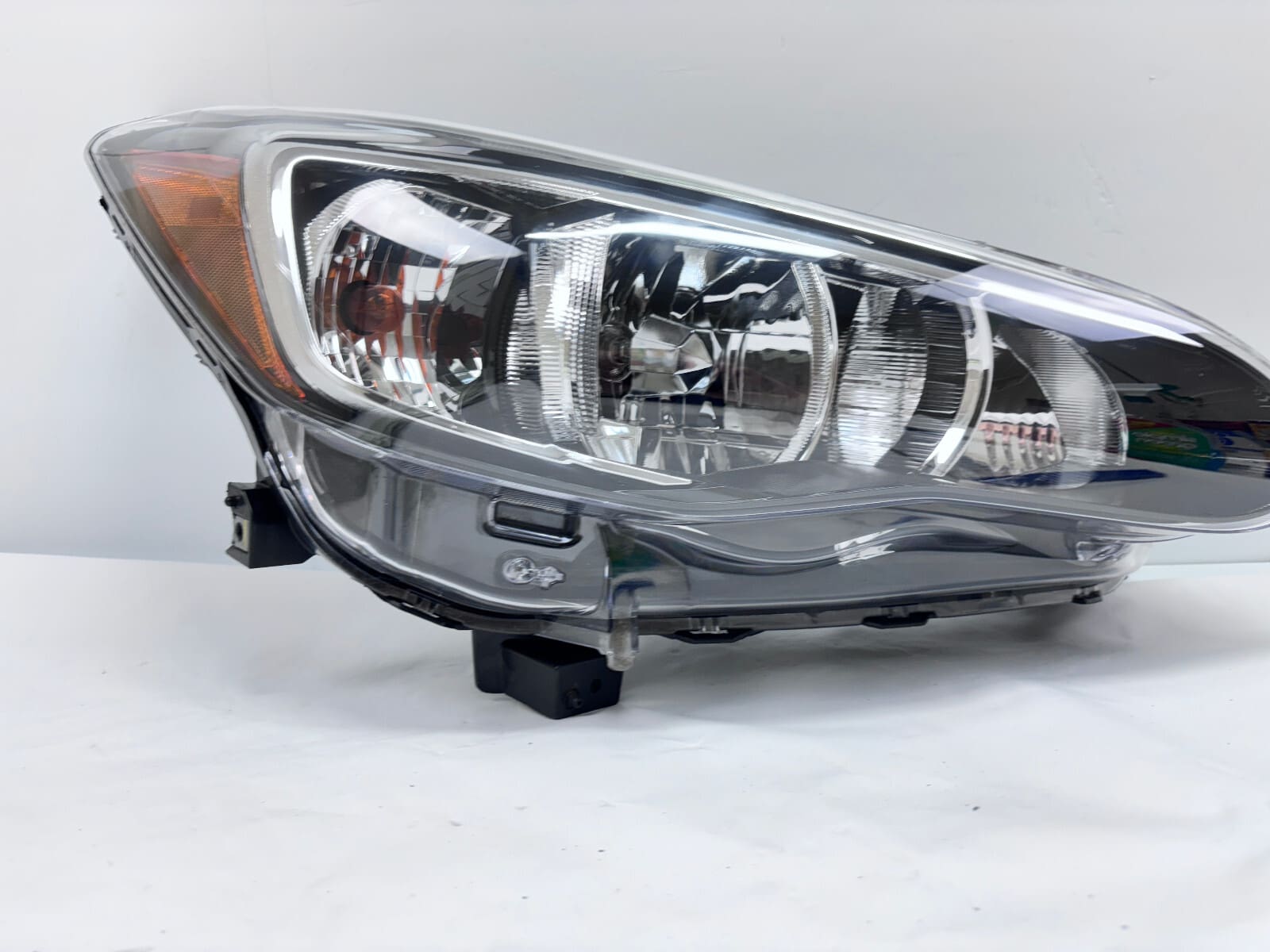 2017-2023 Subaru Impreza; Crosstrek Halogen Right OEM Headlight - Image 7