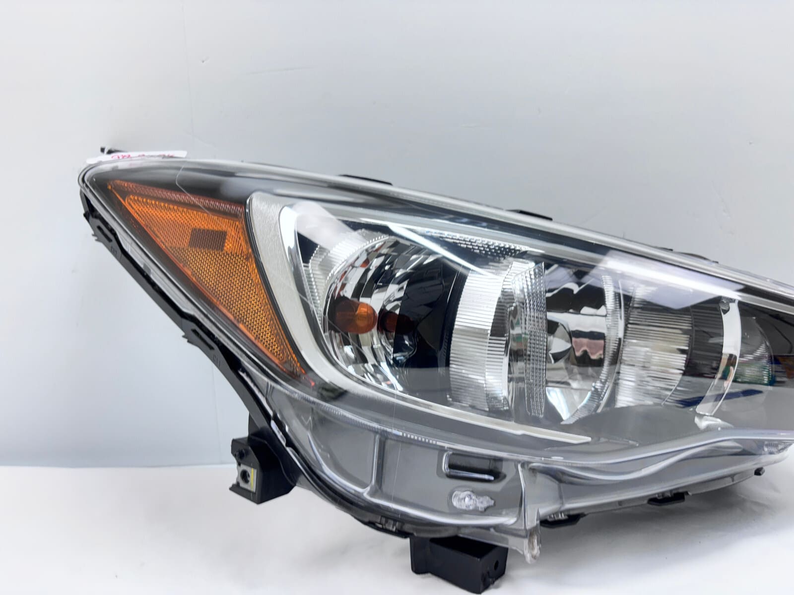 2017-2023 Subaru Impreza; Crosstrek Halogen Right OEM Headlight - Image 9