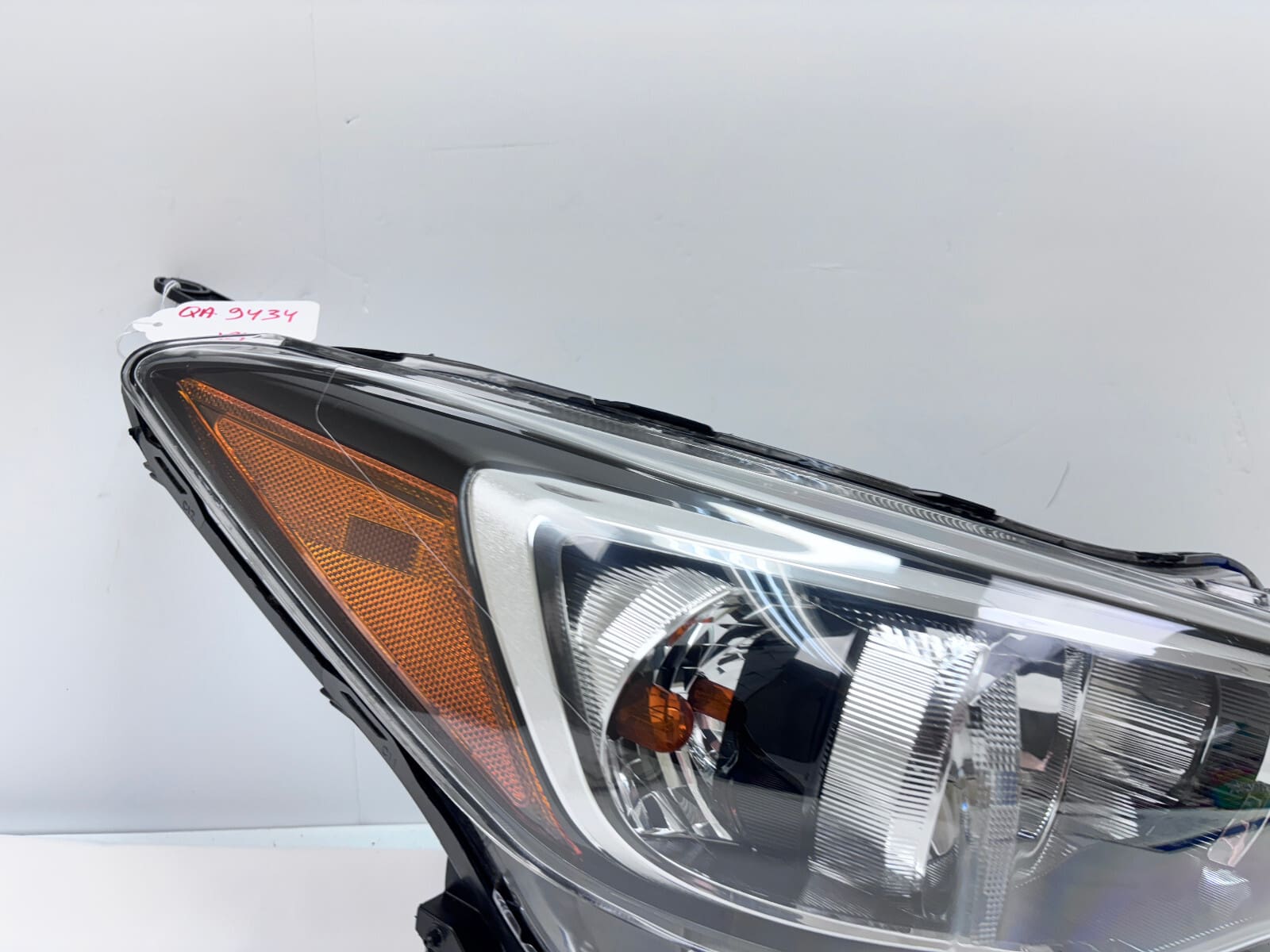 2017-2023 Subaru Impreza; Crosstrek Halogen Right OEM Headlight - Image 10