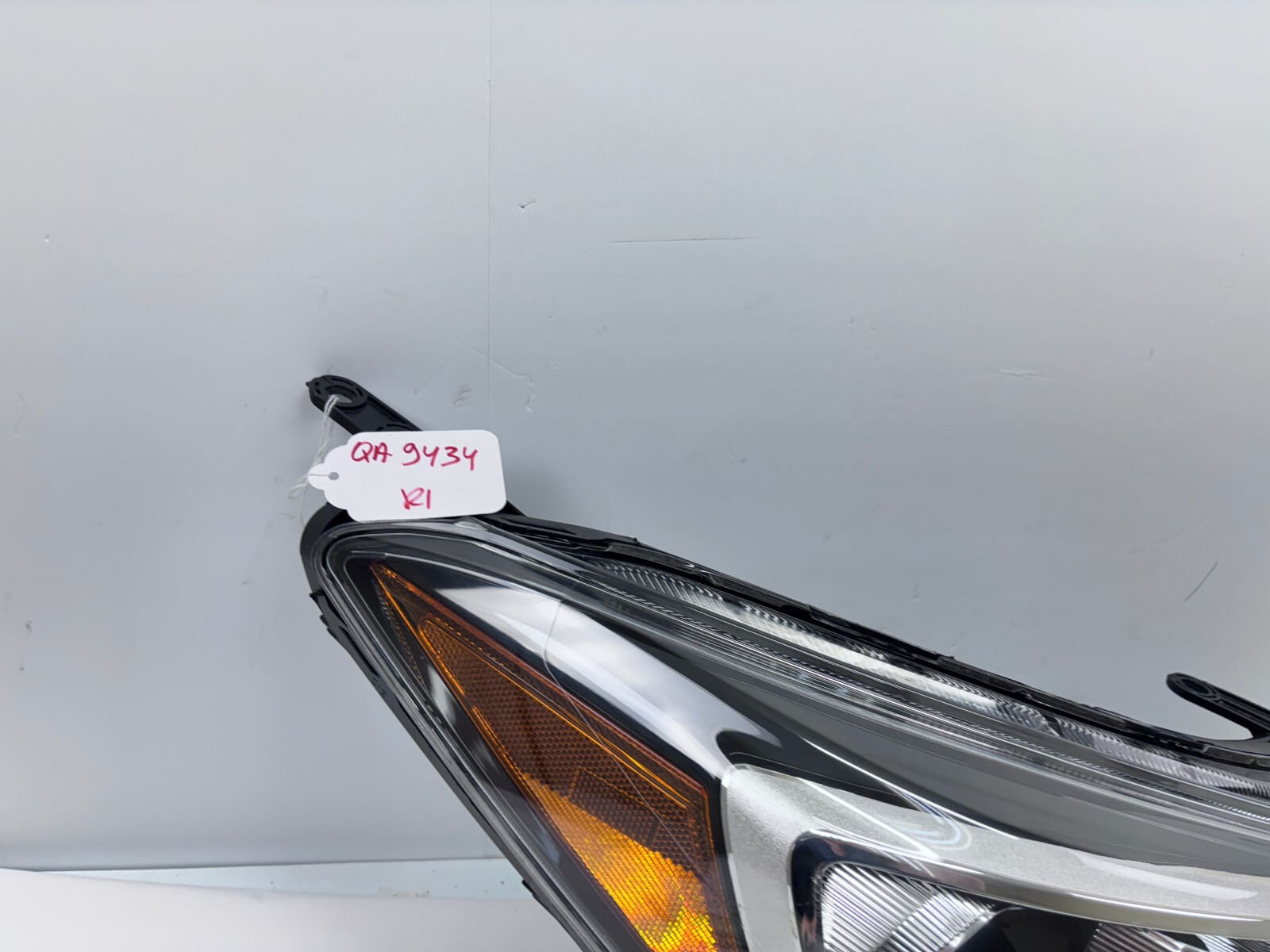 2017-2023 Subaru Impreza; Crosstrek Halogen Right OEM Headlight - Image 11