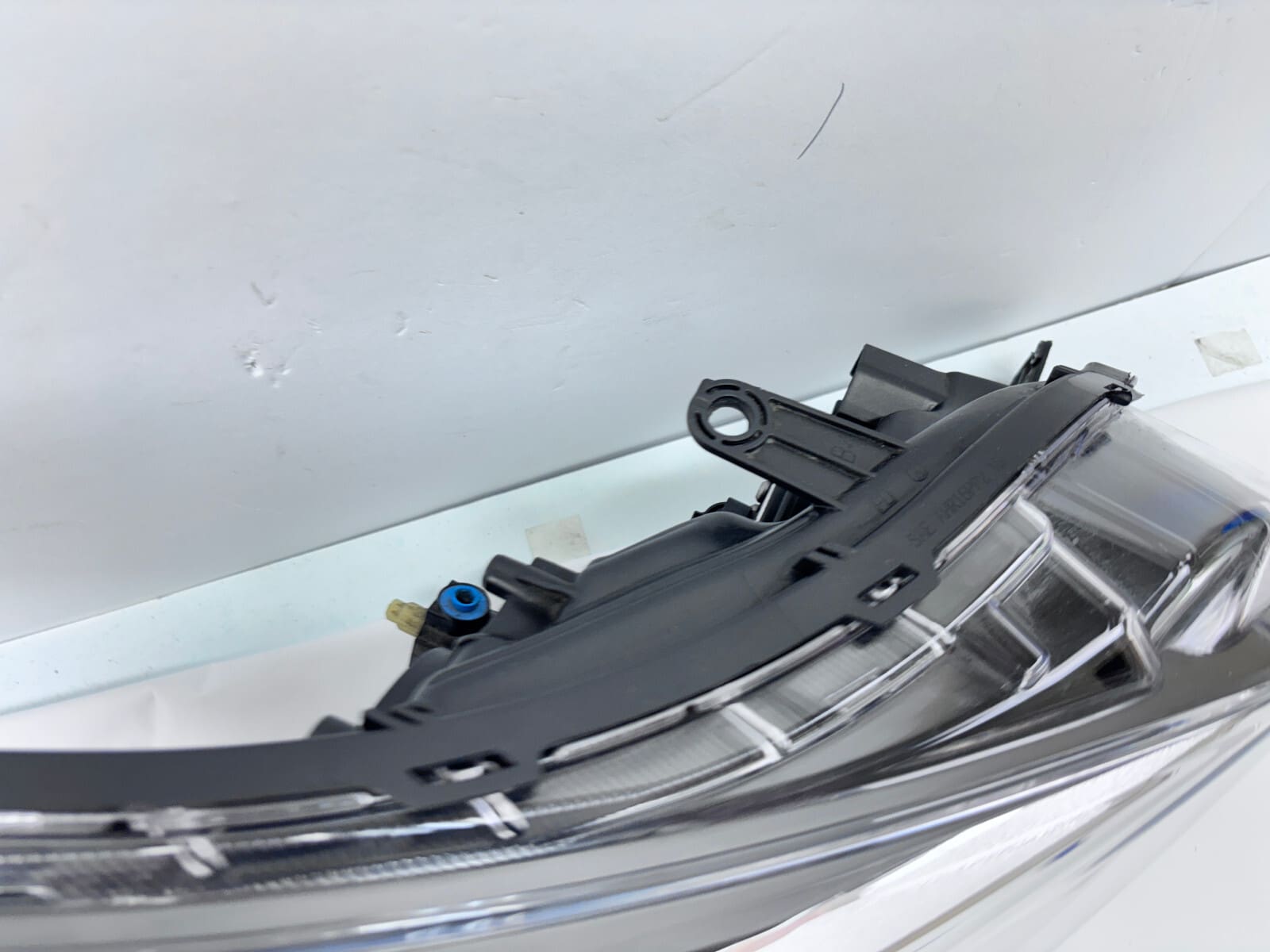 2017-2023 Subaru Impreza; Crosstrek Halogen Right OEM Headlight - Image 14