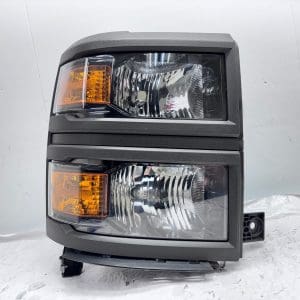 2014-15 Chevy Silverado 1500 Halogen Front Right OEM Headlight 23172785