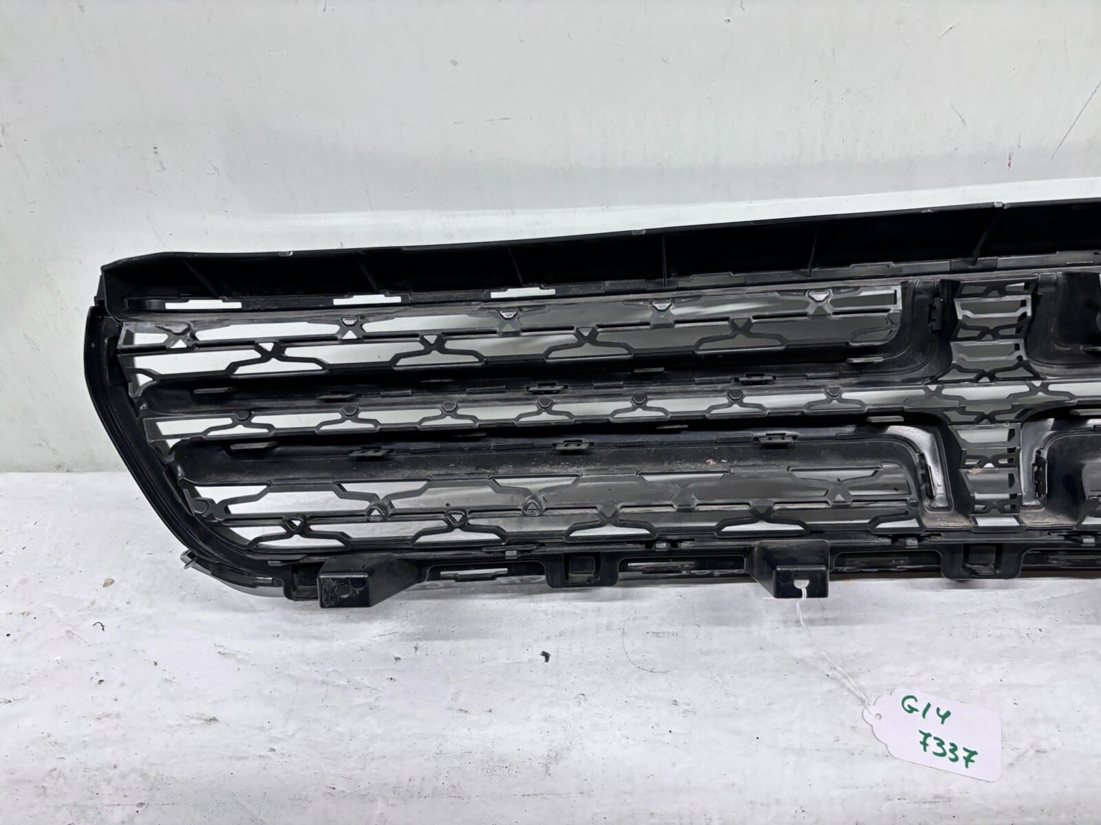 2015-2022 Dodge Charger Front Grille OEM Genuine 9403419 - Image 13
