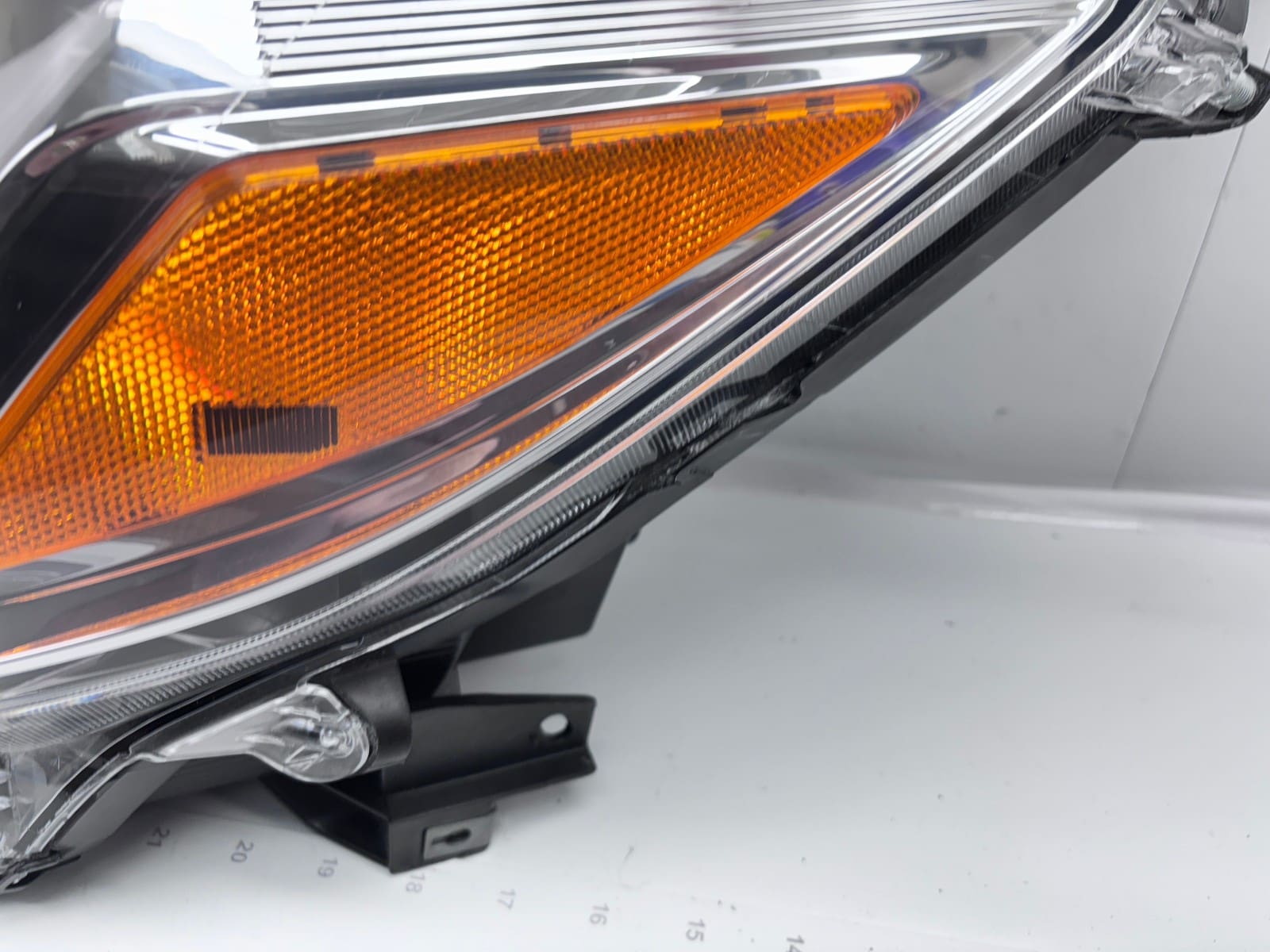 MITSUBISHI MIRAGE G4 2021-24 HALOGEN LEFT DRIVER SIDE OEM HEADLIGHT 8301D511 - Image 4