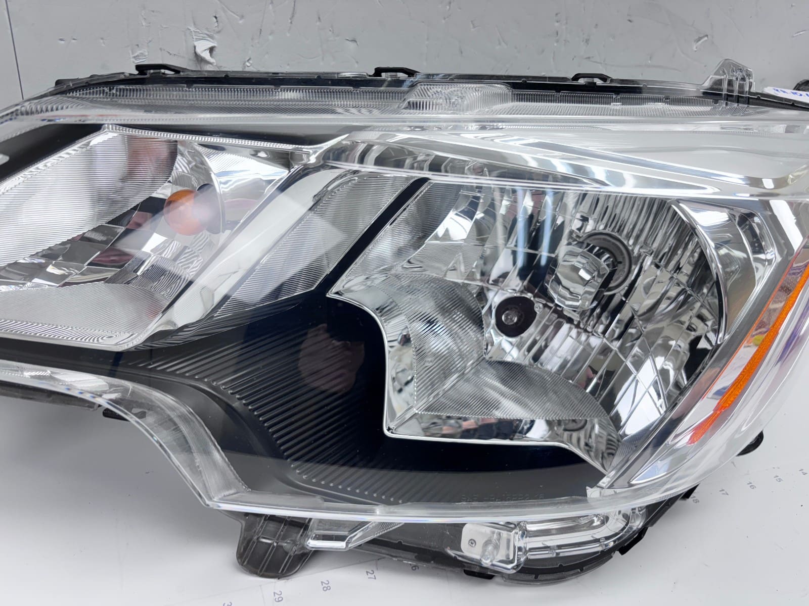 MITSUBISHI MIRAGE G4 2021-24 HALOGEN LEFT DRIVER SIDE OEM HEADLIGHT 8301D511 - Image 11