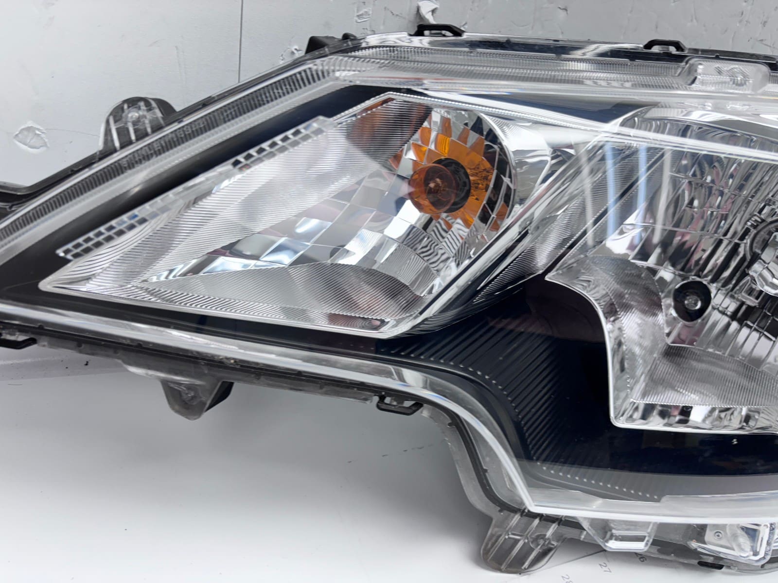 MITSUBISHI MIRAGE G4 2021-24 HALOGEN LEFT DRIVER SIDE OEM HEADLIGHT 8301D511 - Image 13