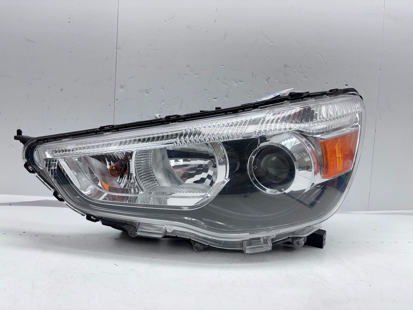 2011-19 MITSUBISHI OUTLANDER SPORT HALOGEN FRONT LEFT OEM HEADLIGHT 8301B595