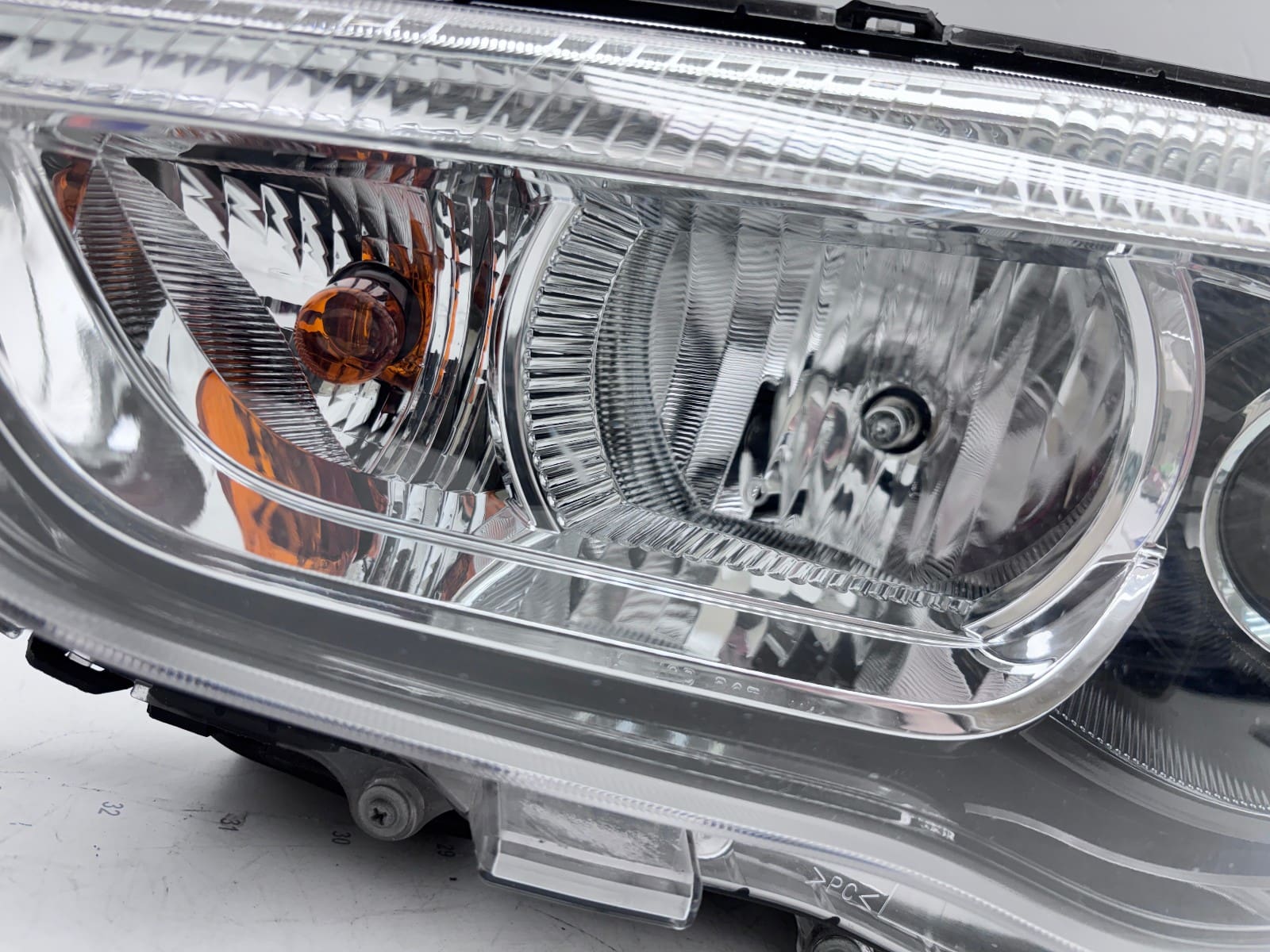 2011-19 MITSUBISHI OUTLANDER SPORT HALOGEN FRONT LEFT OEM HEADLIGHT 8301B595 - Image 14