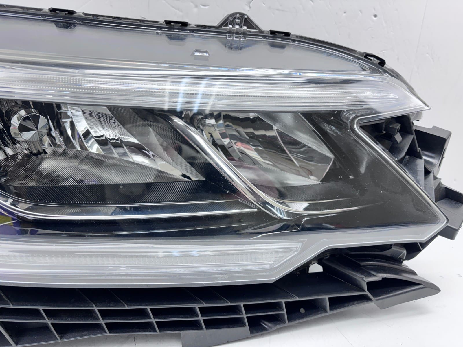 2015-16 HONDA CRV HALOGEN LED FRONT RIGHT OEM HEADLIGHT 33100-T1W-A31 - Image 5
