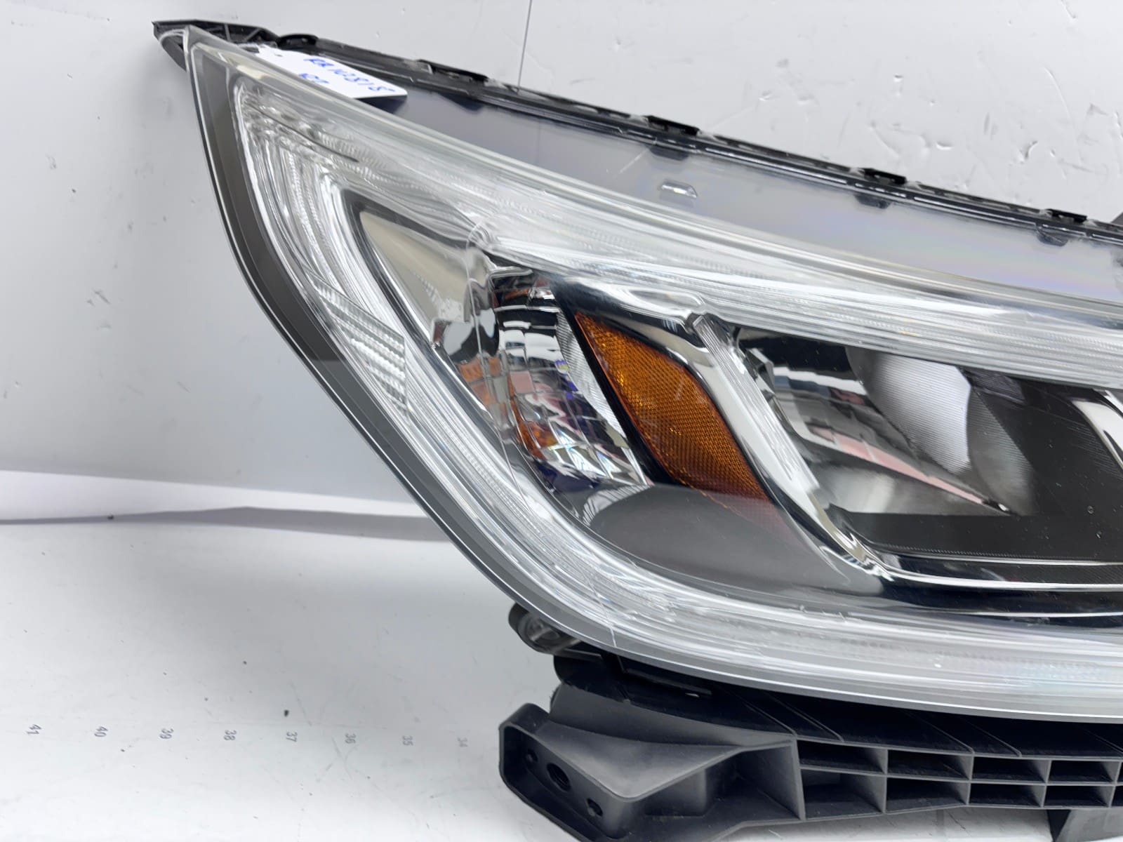 2015-16 HONDA CRV HALOGEN LED FRONT RIGHT OEM HEADLIGHT 33100-T1W-A31 - Image 9