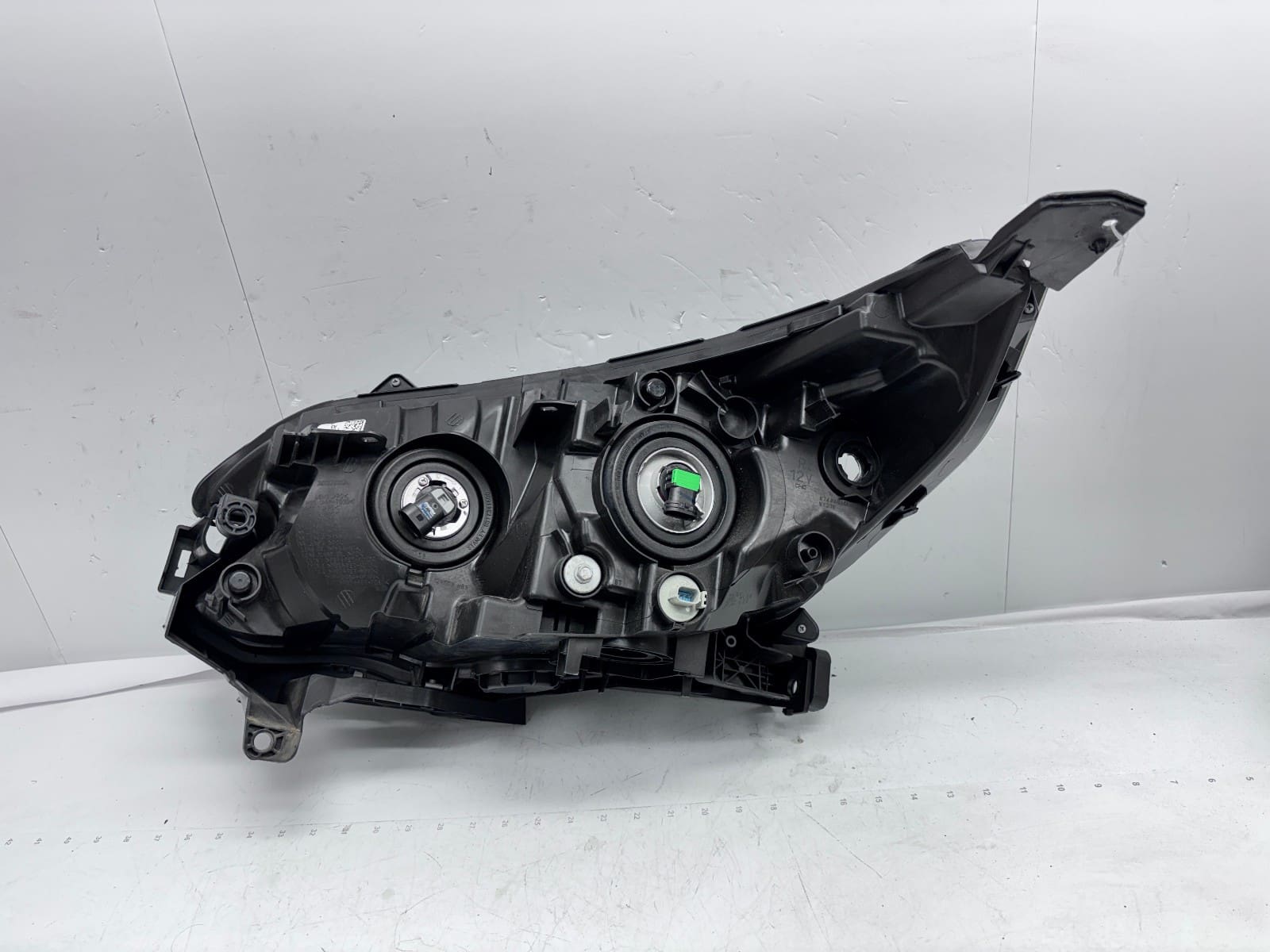 2015-16 HONDA CRV HALOGEN LED FRONT RIGHT OEM HEADLIGHT 33100-T1W-A31 - Image 16