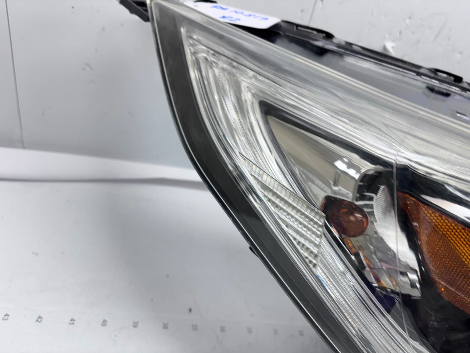 2015-16 HONDA CRV HALOGEN LED FRONT RIGHT OEM HEADLIGHT 33100-T1W-A31 - Image 11