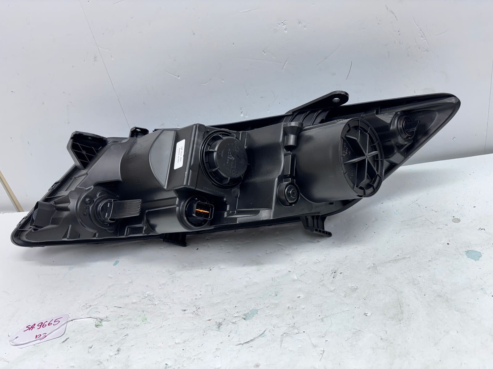 MINT 2011-13 Kia Optima Halogen Front Right OEM Headlight 92102-4C000 - Image 13