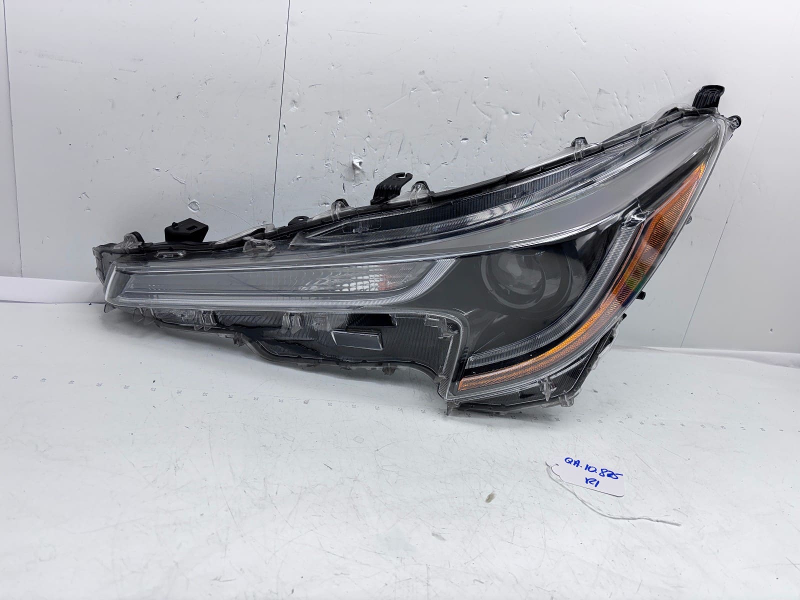 2020-2022 TOYOTA COROLLA LED FRONT LEFT OEM HEADLIGHT