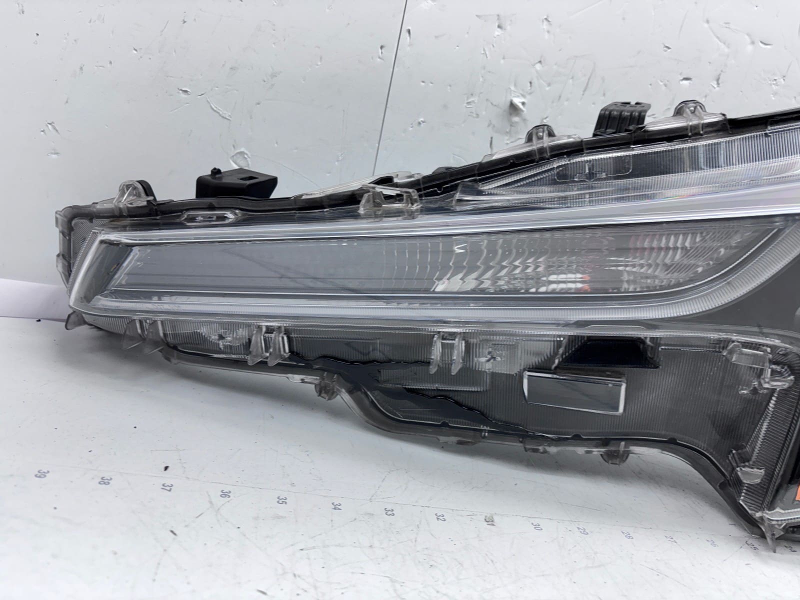 2020-2022 TOYOTA COROLLA LED FRONT LEFT OEM HEADLIGHT - Image 4