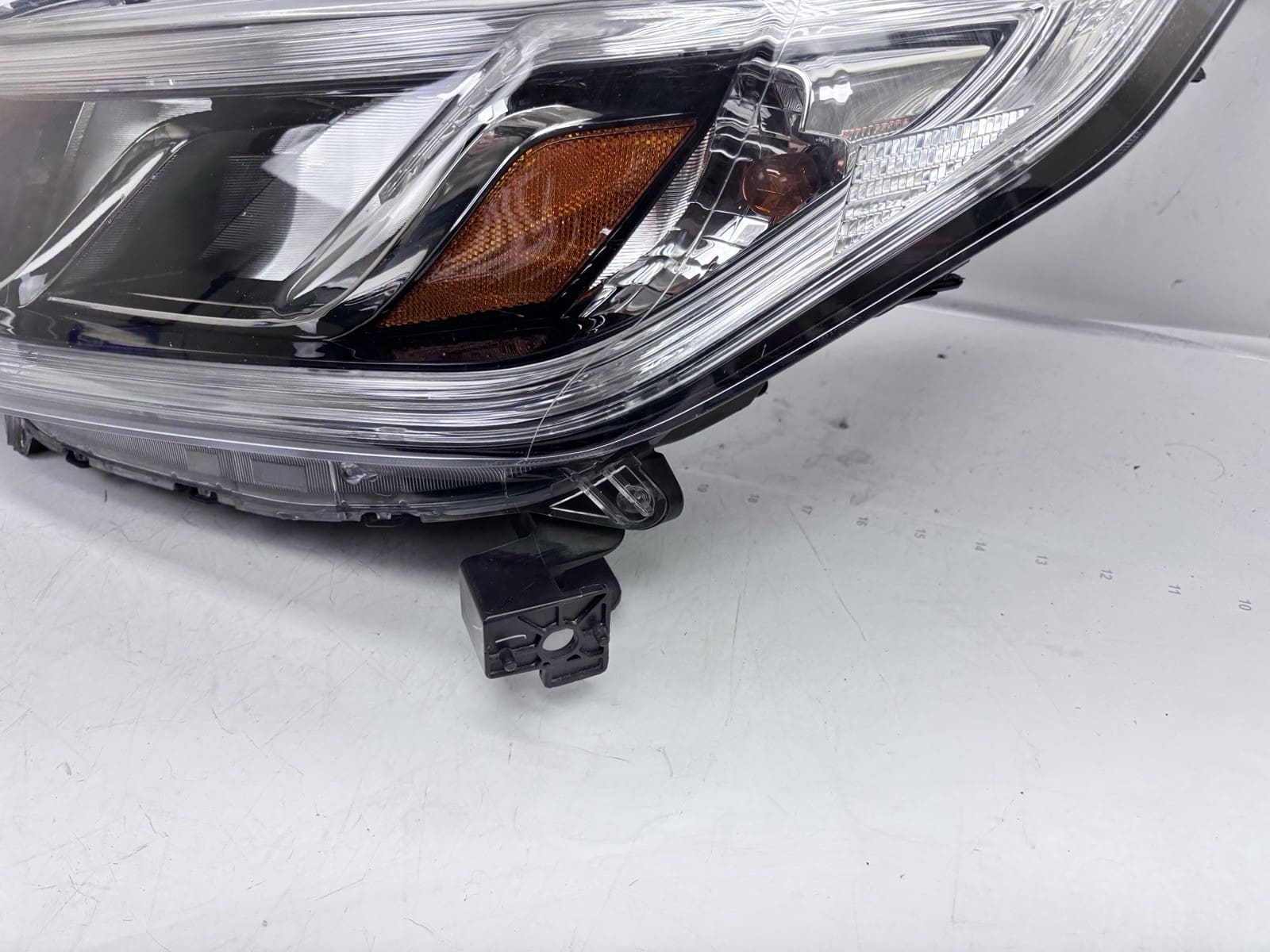 2015-16 HONDA CR-V HALOGEN FRONT LEFT OEM HEADLIGHT 33150-T1W-A01 - Image 5