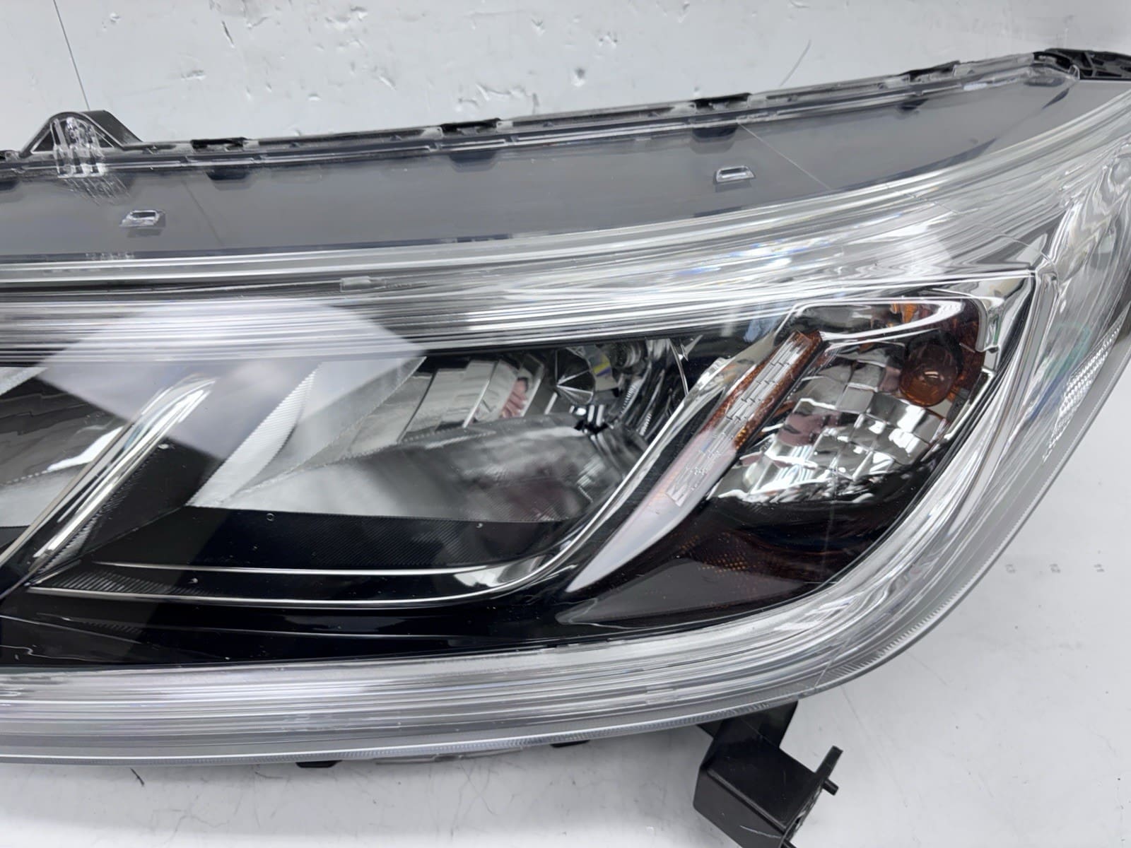 2015-16 HONDA CR-V HALOGEN FRONT LEFT OEM HEADLIGHT 33150-T1W-A01 - Image 13