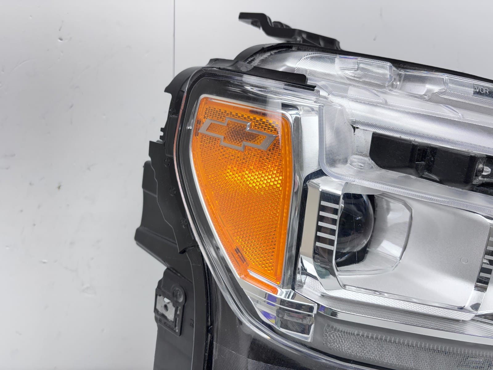 2022-24 Chevy Silverado 1500 LED Front Right OEM Headlight 87828578 - Image 3