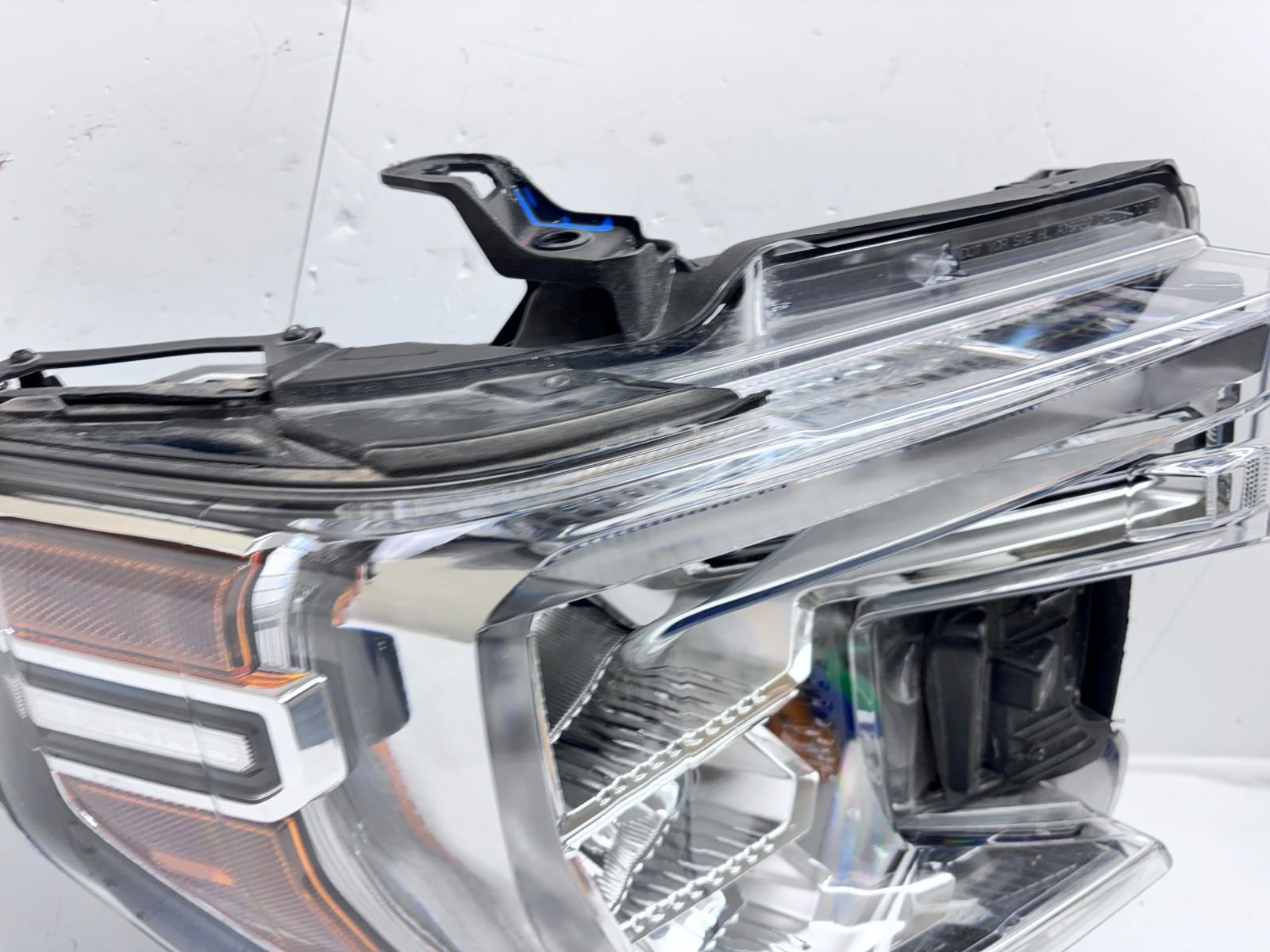 2019-22 GMC Sierra 1500 Full LED Front Right OEM Headlight 85535170 - Image 12