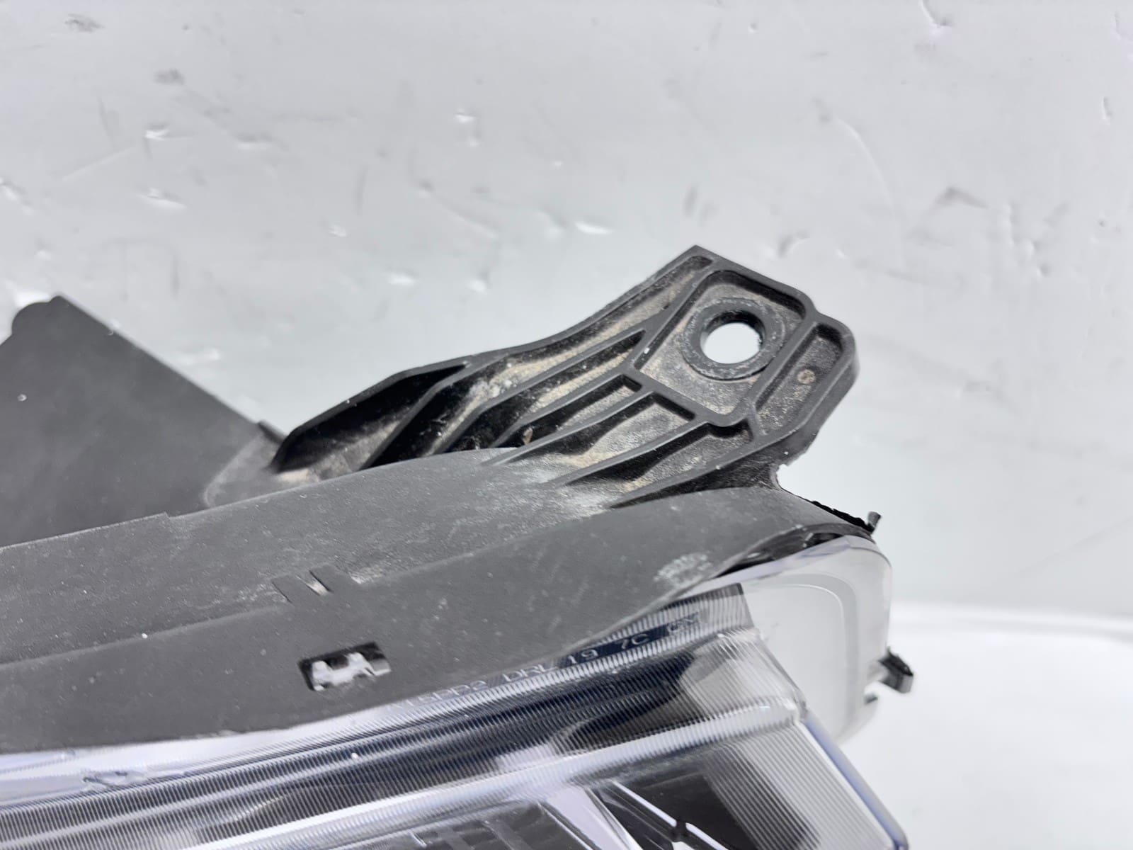 2019-22 GMC Sierra 1500 Full LED Front Right OEM Headlight 85535170 - Image 17