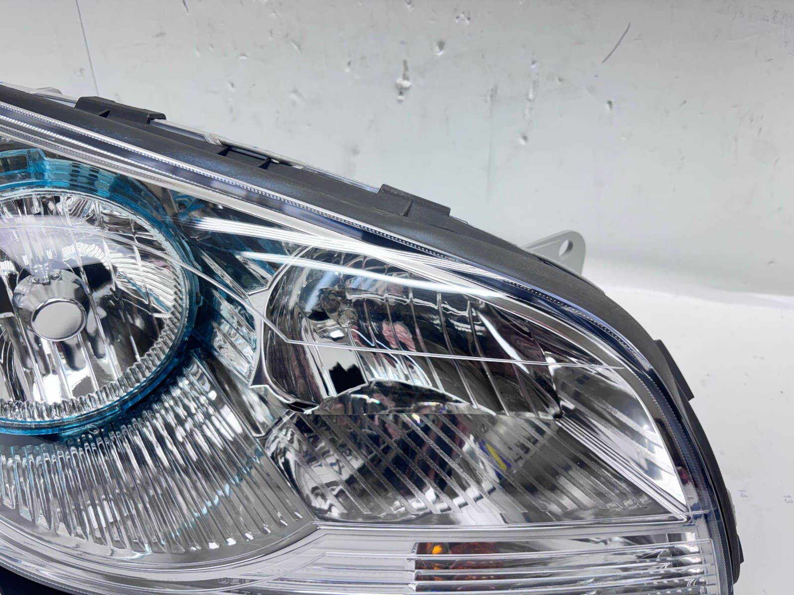 2008-12 Chevy Malibu Halogen Front Right CAPA Headlight 22897126 - Image 5